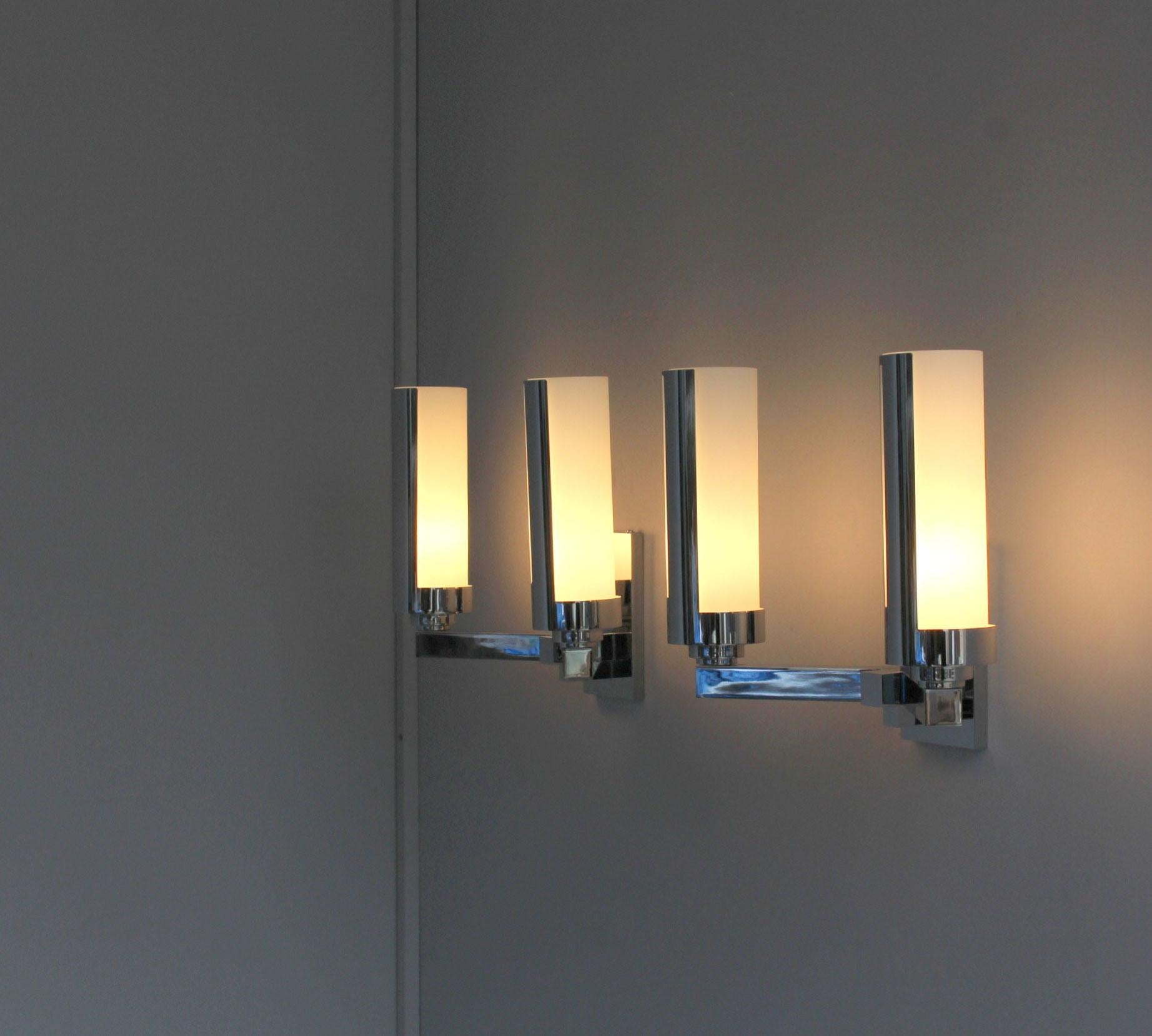 3 Fine French 1960s Chrome and Glass Sconces by Perzel In Good Condition For Sale In Long Island City, NY