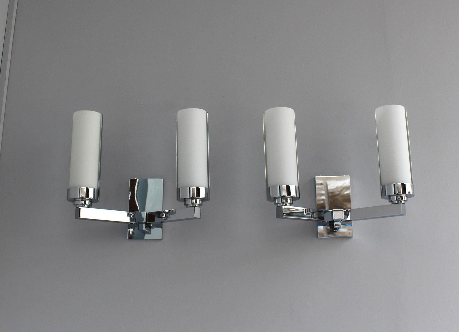 3 Fine French 1960s Chrome and Glass Sconces by Perzel For Sale 4