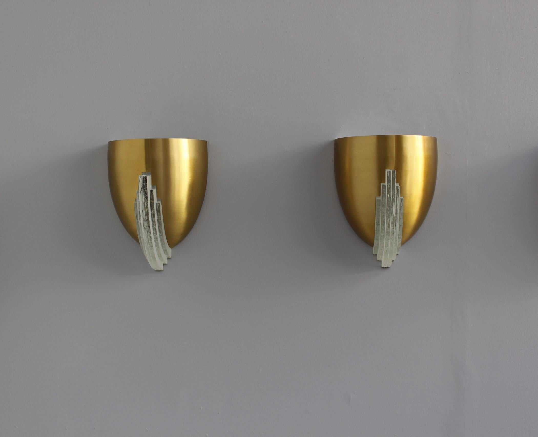 3 Fine French Art Deco Bronze and Crystal Clear Glass Sconces by Jean Perzel For Sale 6