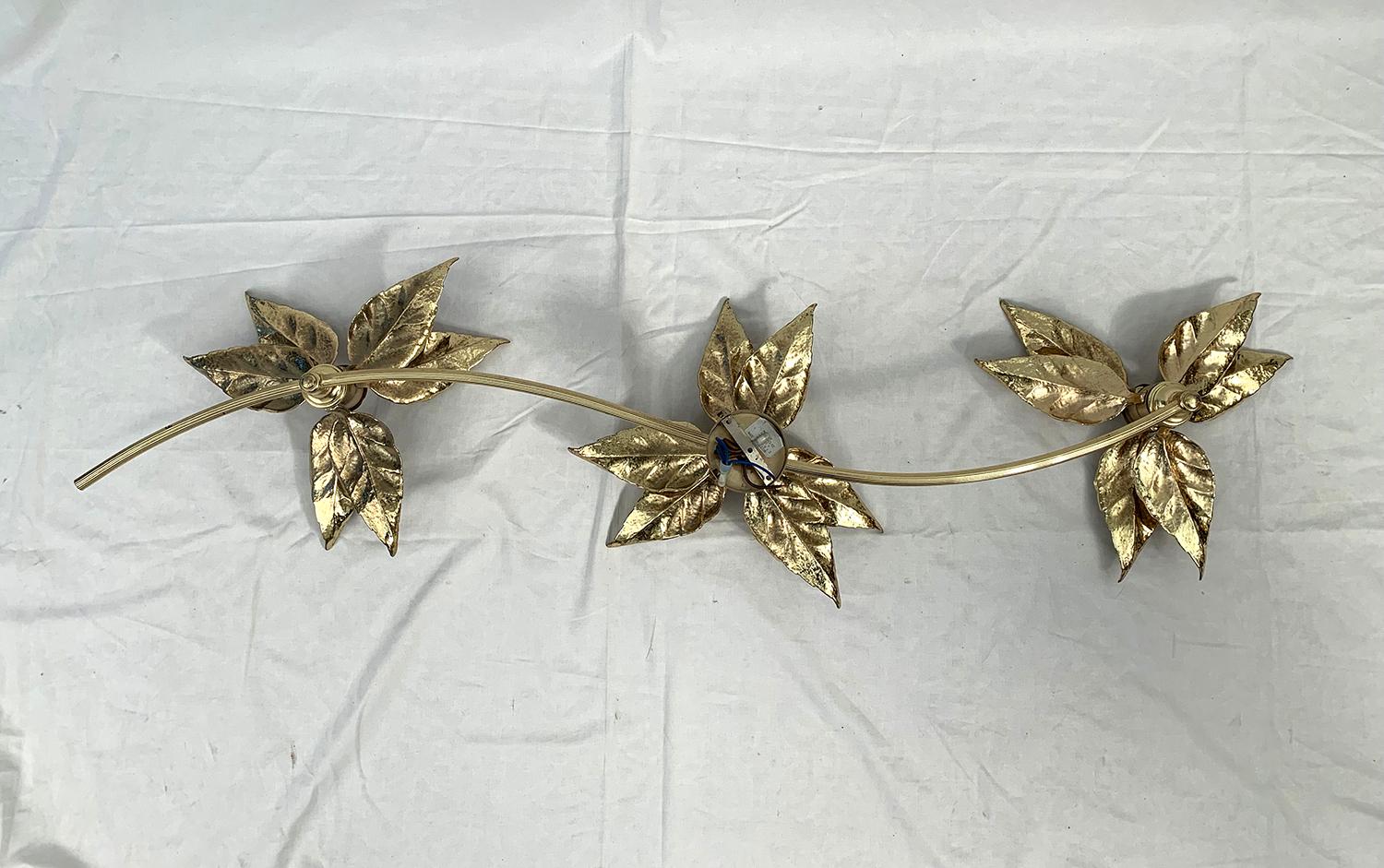 Mid-Century Modern 3 Flowers Wall Sconce by Willy Daro, 1970s For Sale