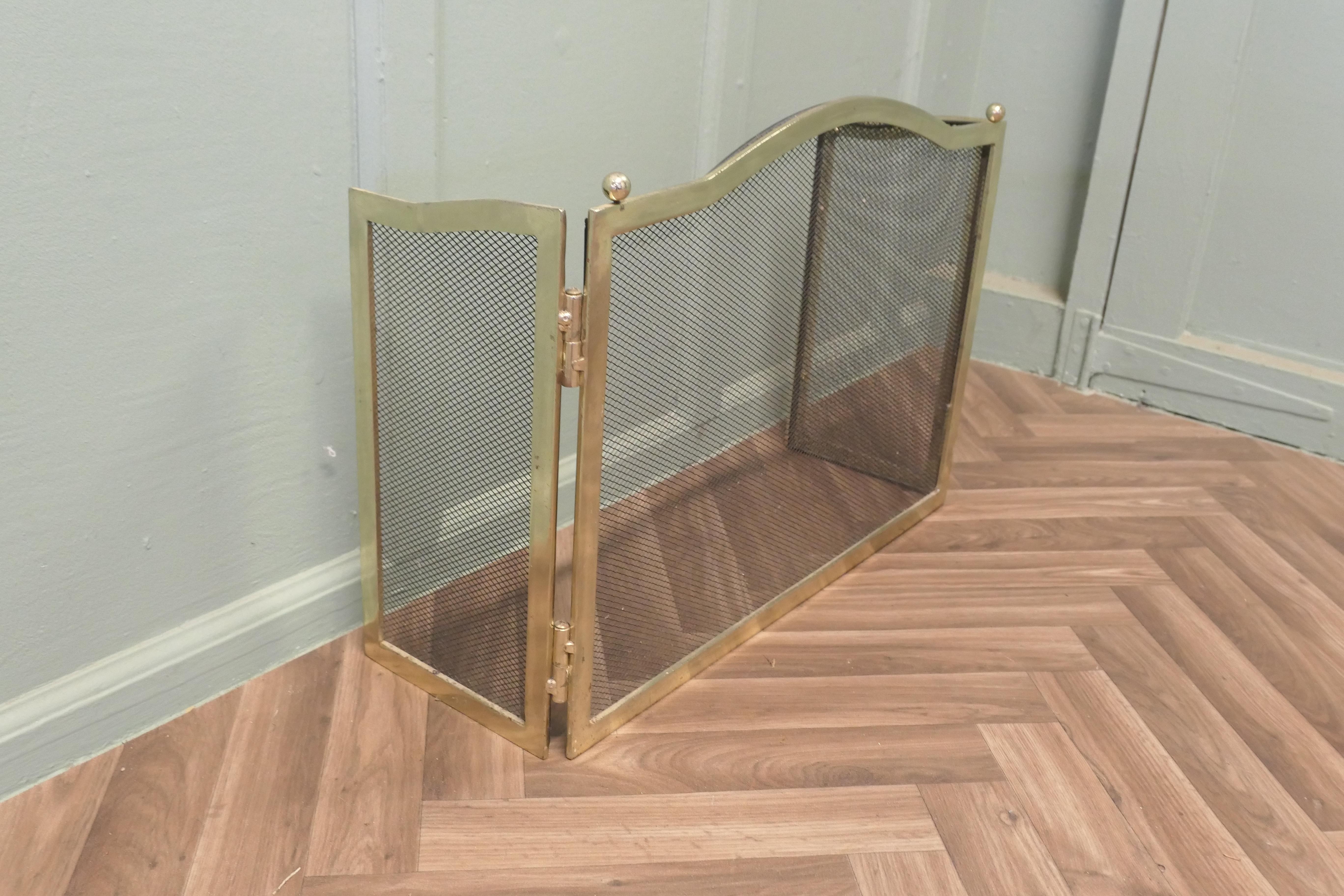 Art Deco 3 Fold French Brass Fire Guard   This is a folding Fireguard