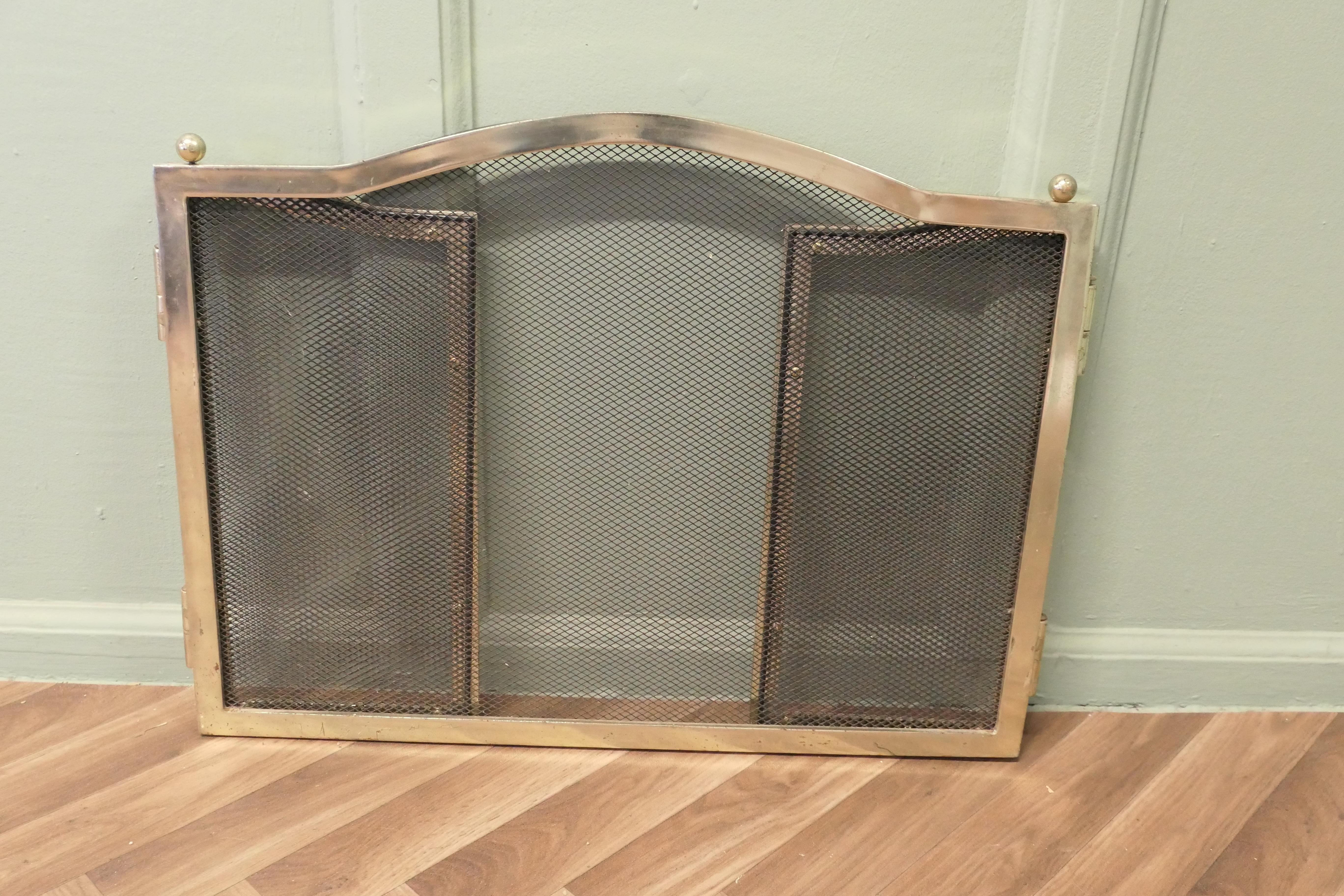 3 Fold French Brass Fire Guard   This is a folding Fireguard 1