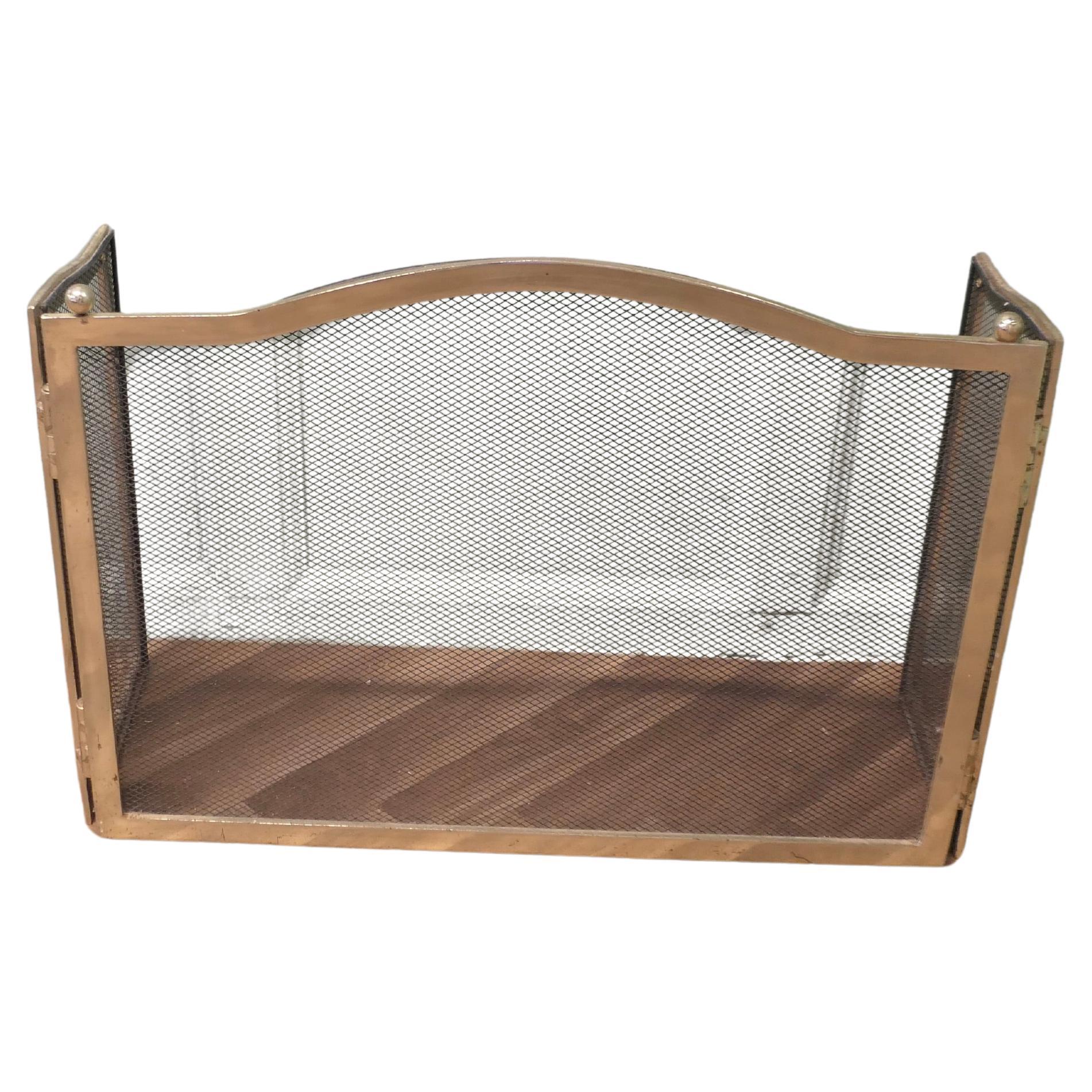 3 Fold French Brass Fire Guard   This is a folding Fireguard