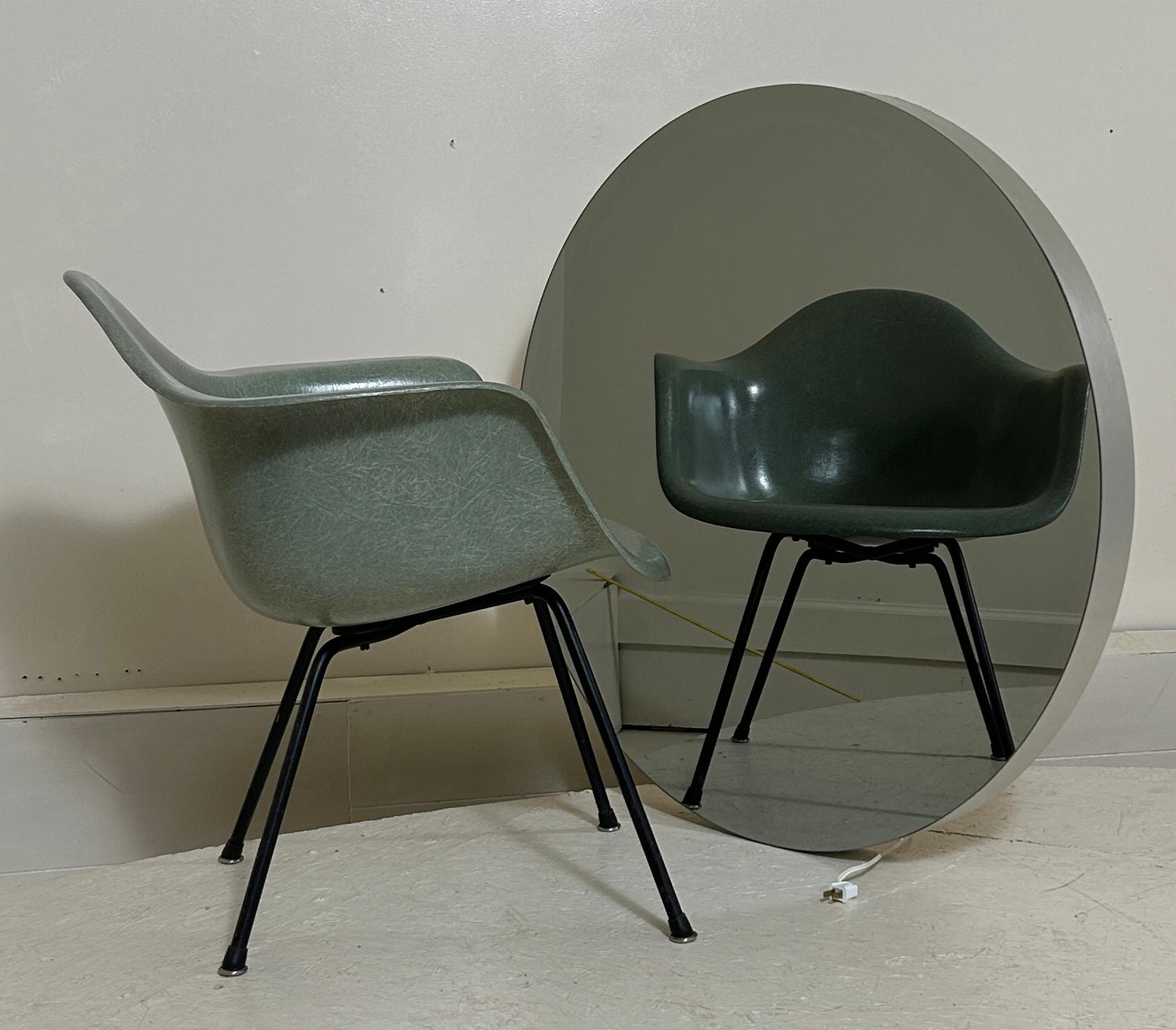 Miroir à l'infini de 3 pieds de diamètre 1970 vintage Op Art en vente 2