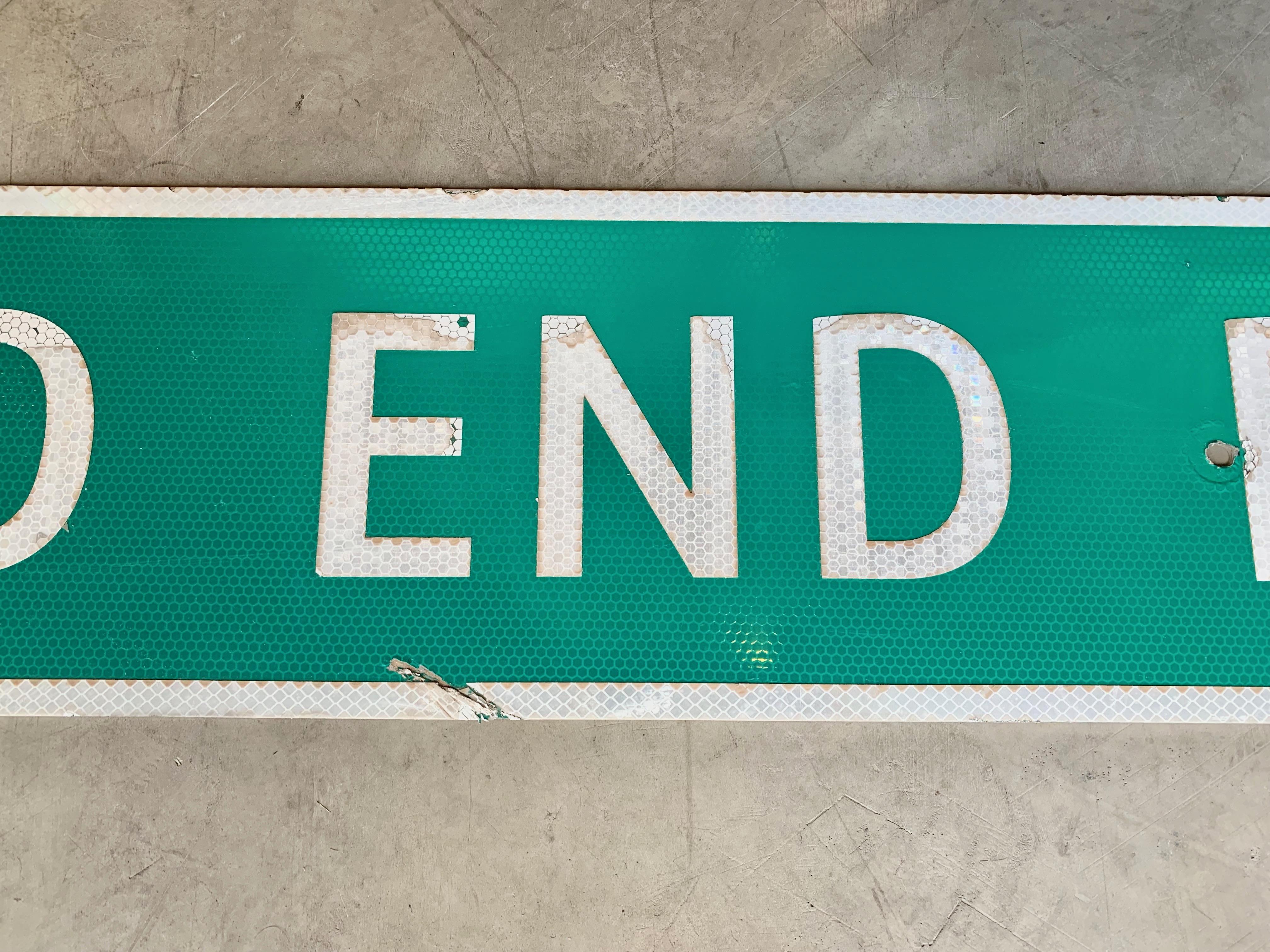 Langes „Dead End“- Highway-Schild (amerikanisch) im Angebot