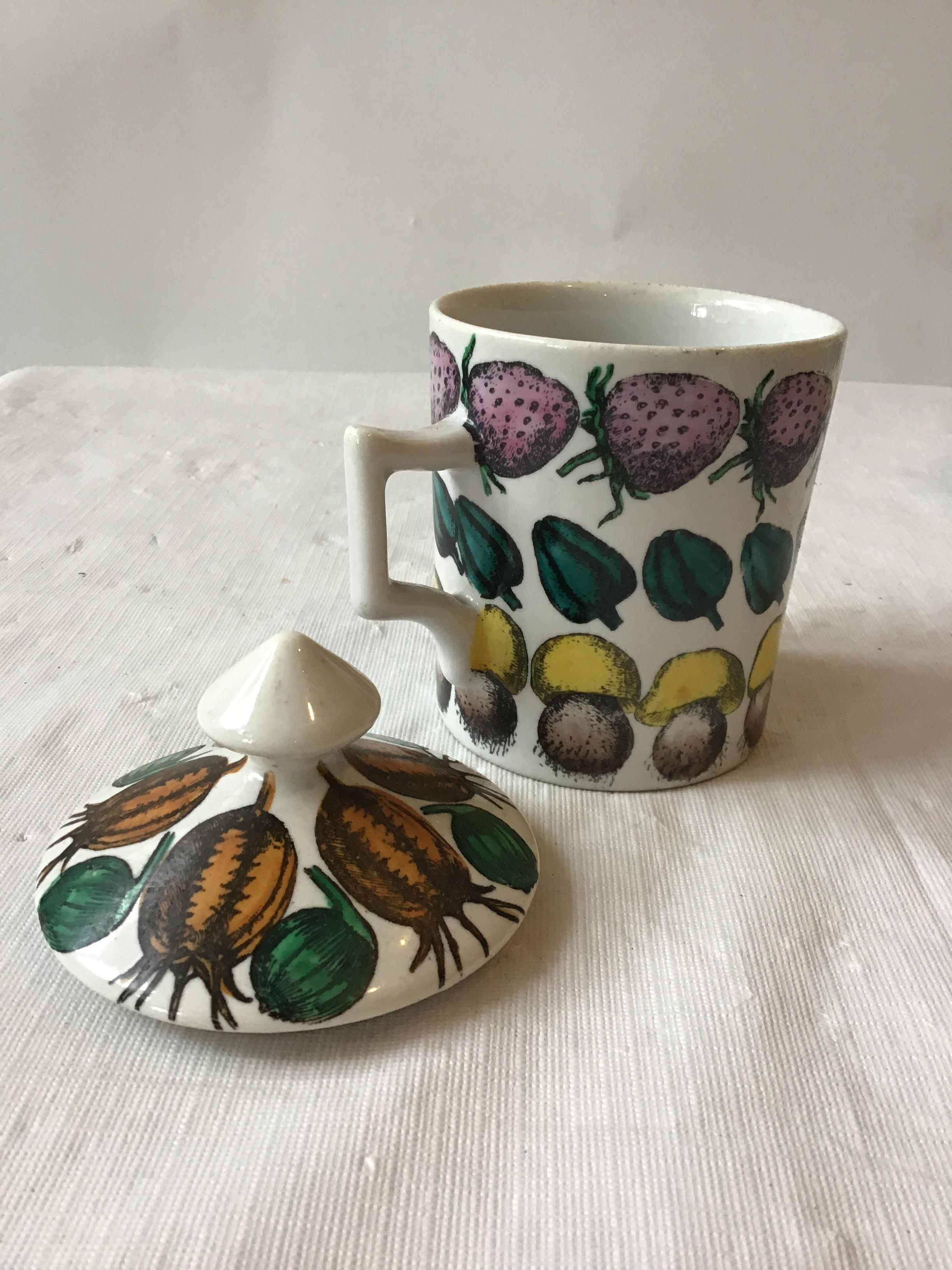 3 Fornasetti 1960s Giostra Di Frutta Mugs With Lids In Good Condition In Tarrytown, NY