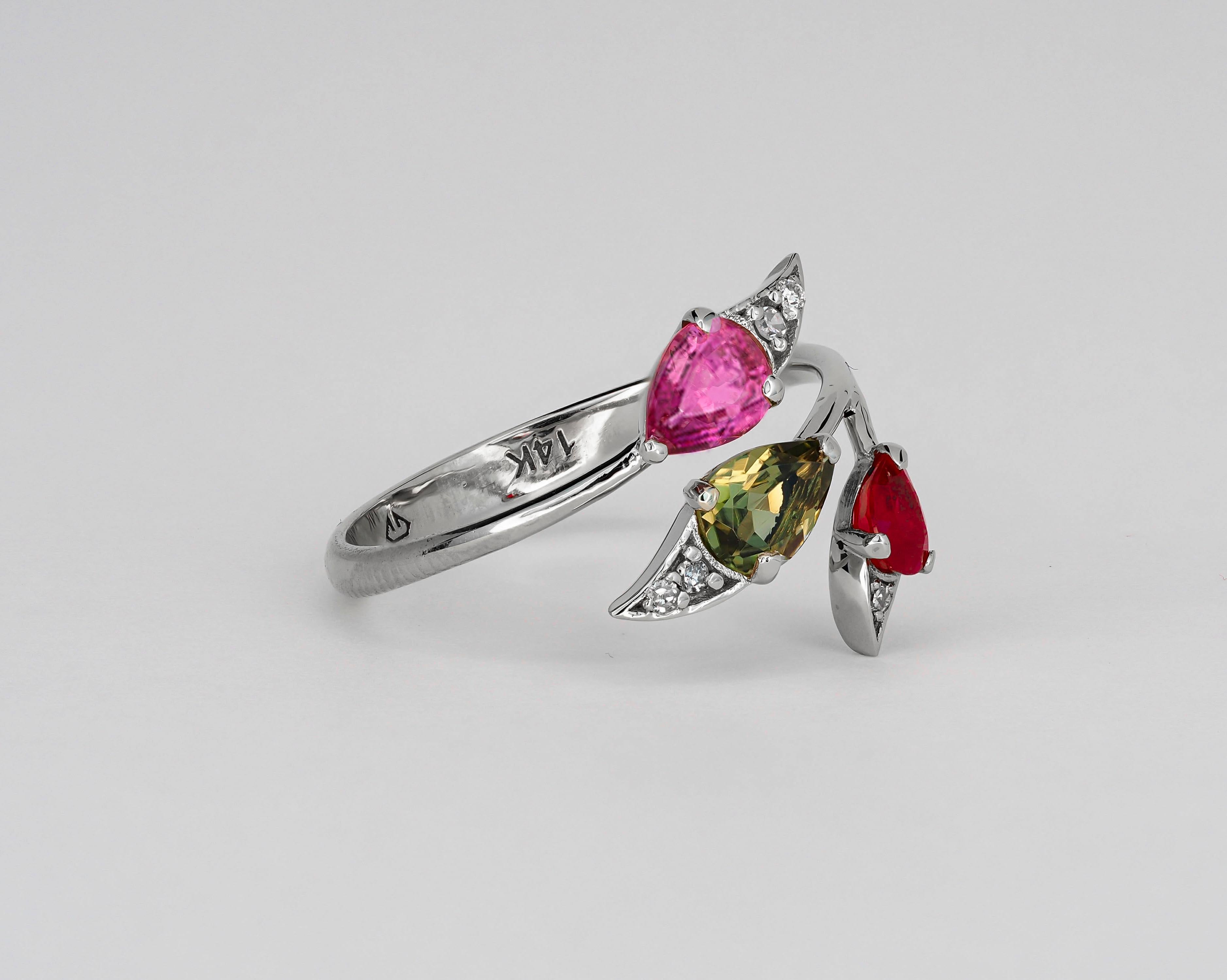 For Sale:  3 gemstone ring. Tourmalines and ruby gold ring. Multicolor gemstones ring. 5