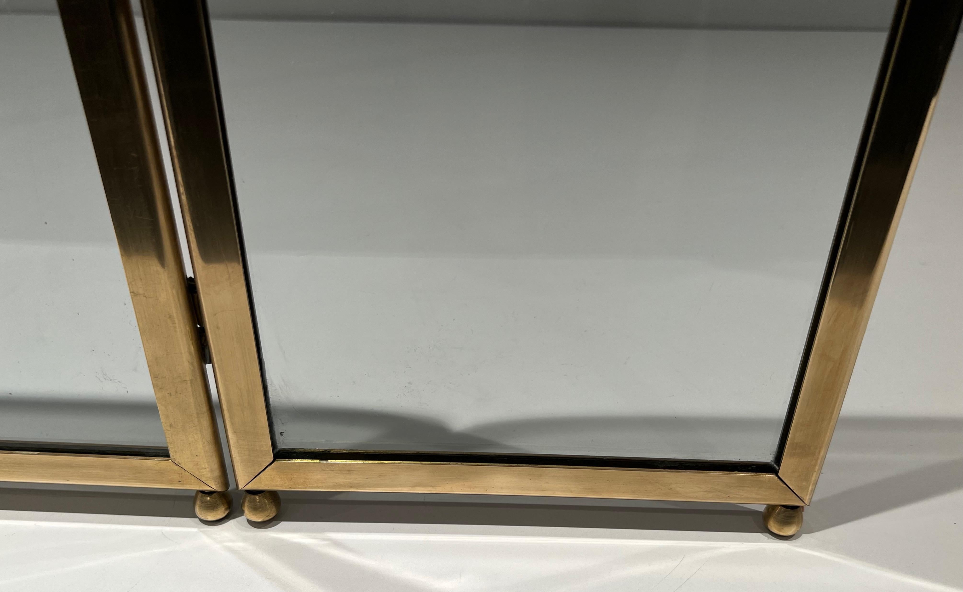 3 Glass Panels Fireplace Screen in a Brass Frame 5