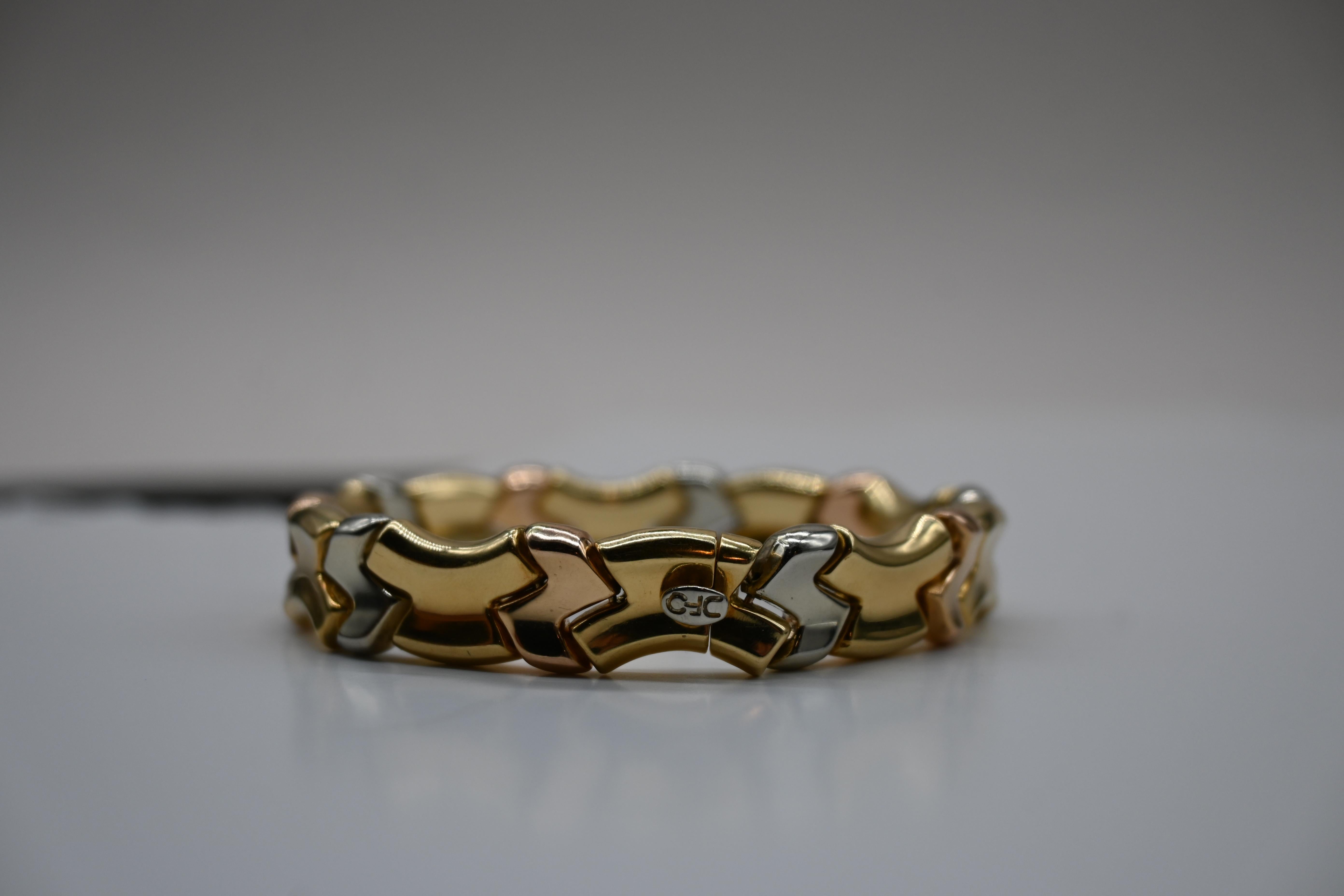 3 Golds Modern Mesh Bracelet For Sale 6