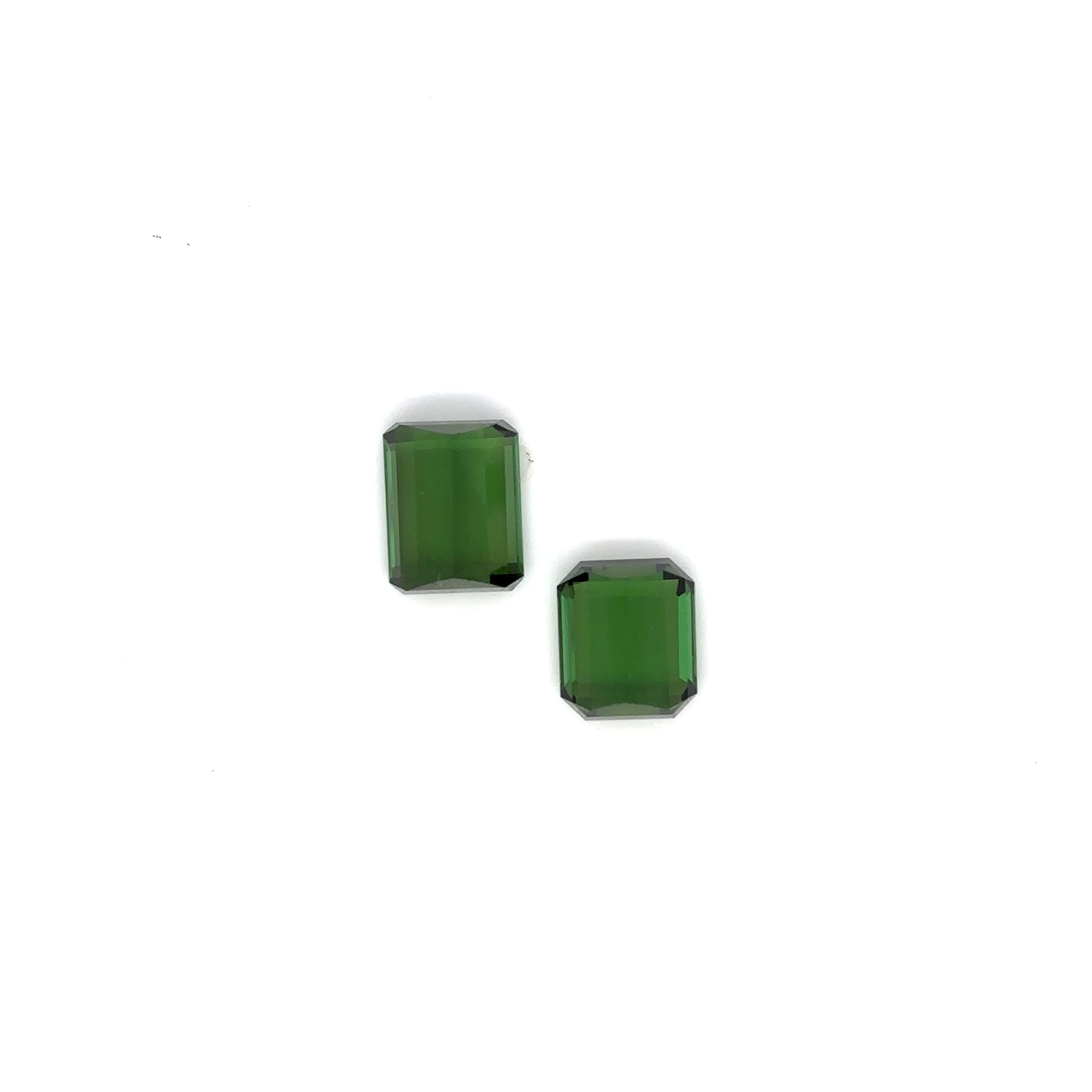 3 pietre di tormalina verde taglio smeraldo Cts 8,88 In condizioni Nuovo in vendita a Hong Kong, HK