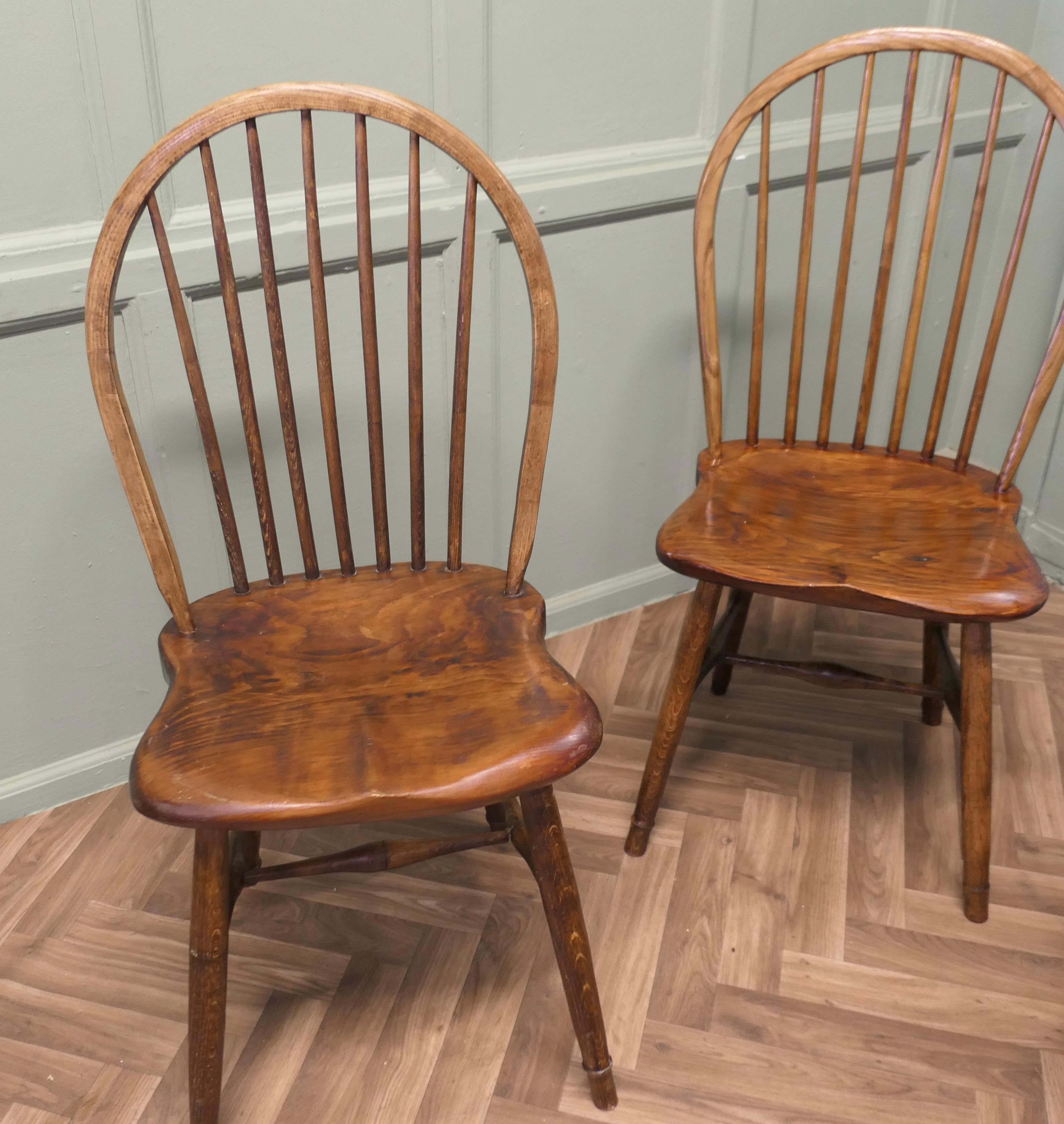Country 3 chaises de cuisine Hand Made   Un superbe trio de chaises en vente