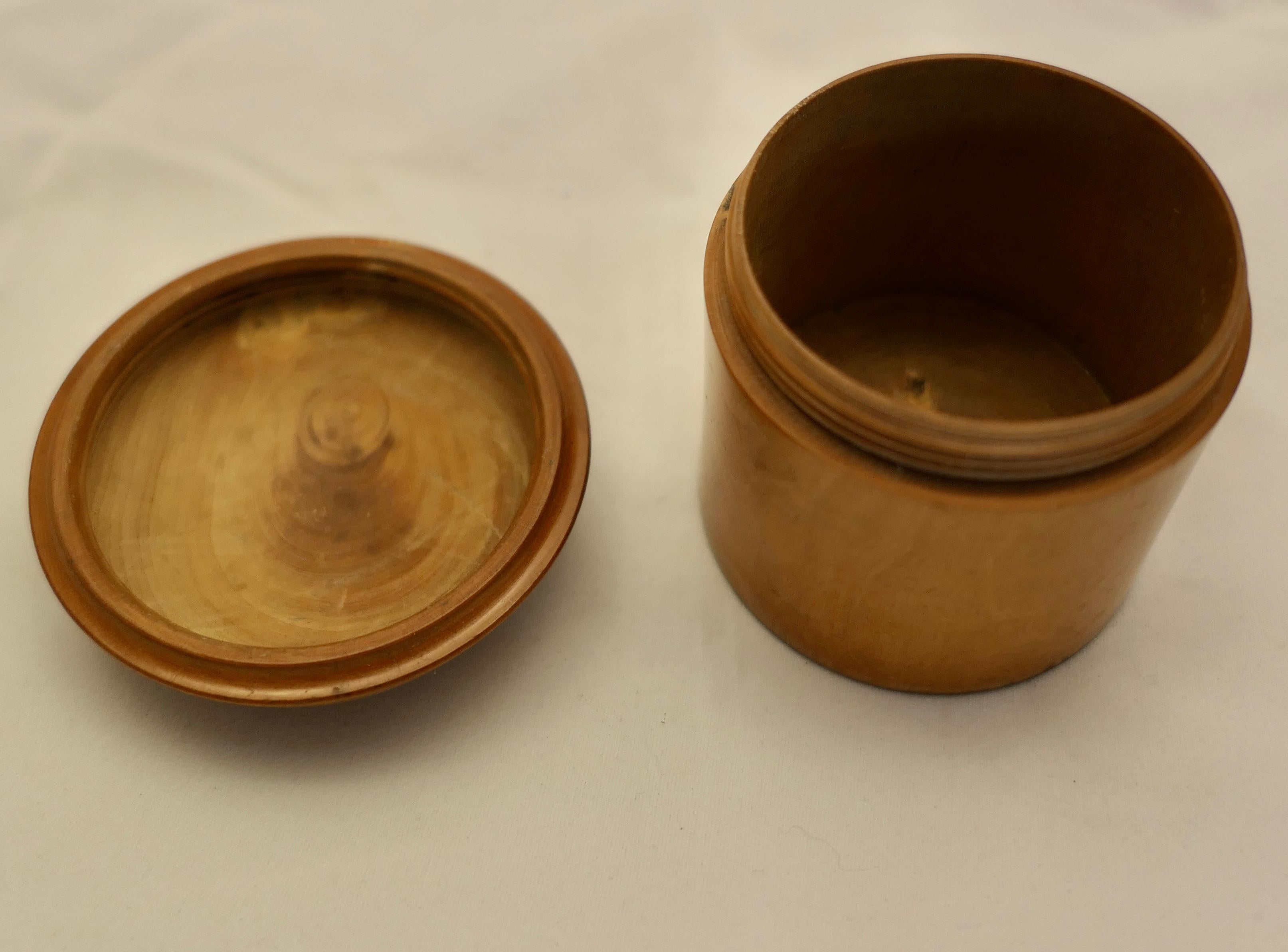 3 Hand Made Sycamore Treen Pots with Lids  The pots have a rich colour   In Good Condition For Sale In Chillerton, Isle of Wight