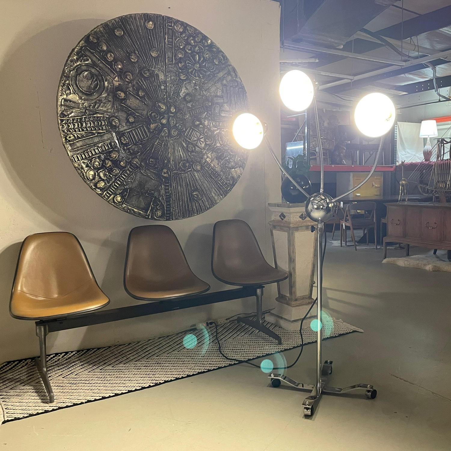 3 Head Hydra Adjustable Height Artist Studio or Workshop Industrial Floor Lamp In Good Condition In Chattanooga, TN