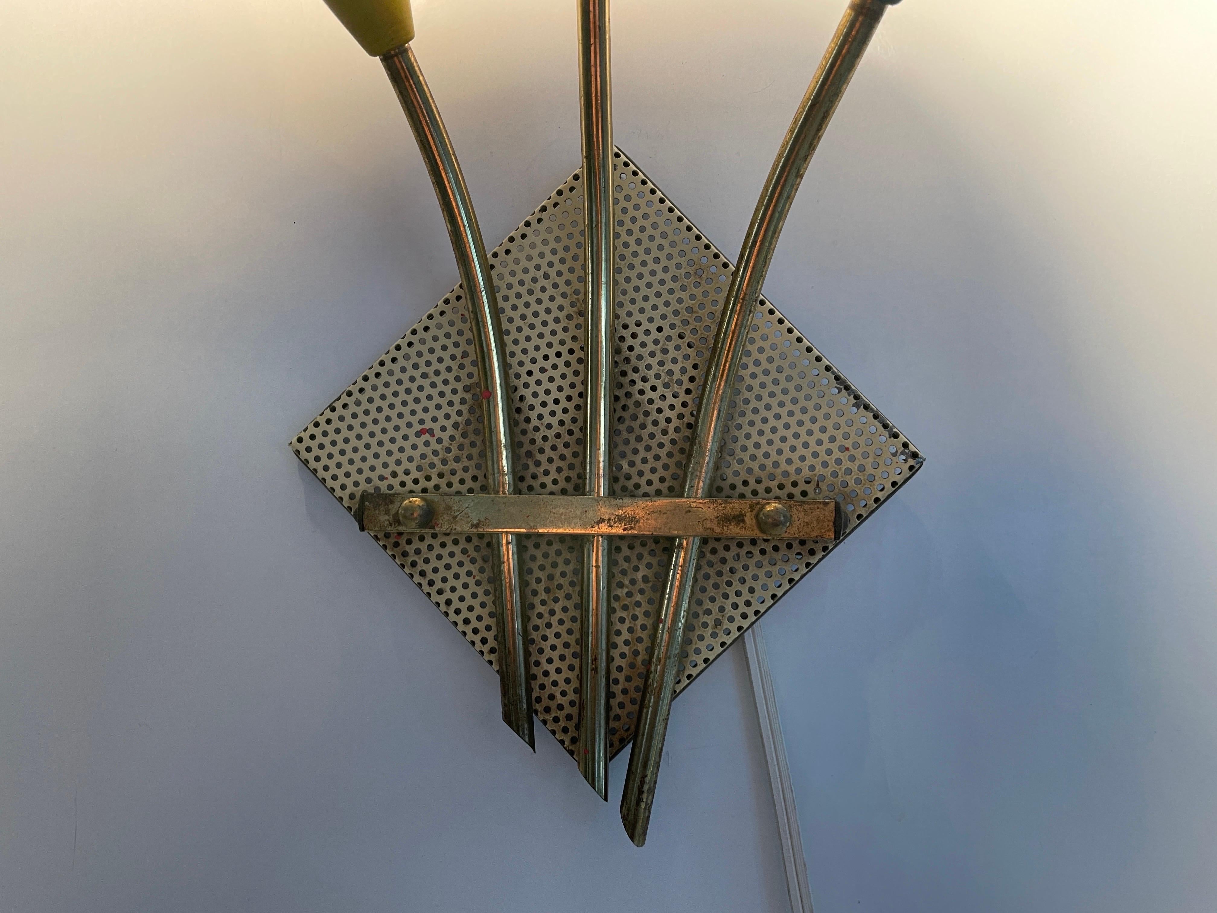 Lampada da parete Sputnik a 3 teste, giallo, rosso e verde, anni '50, Francia in vendita 7