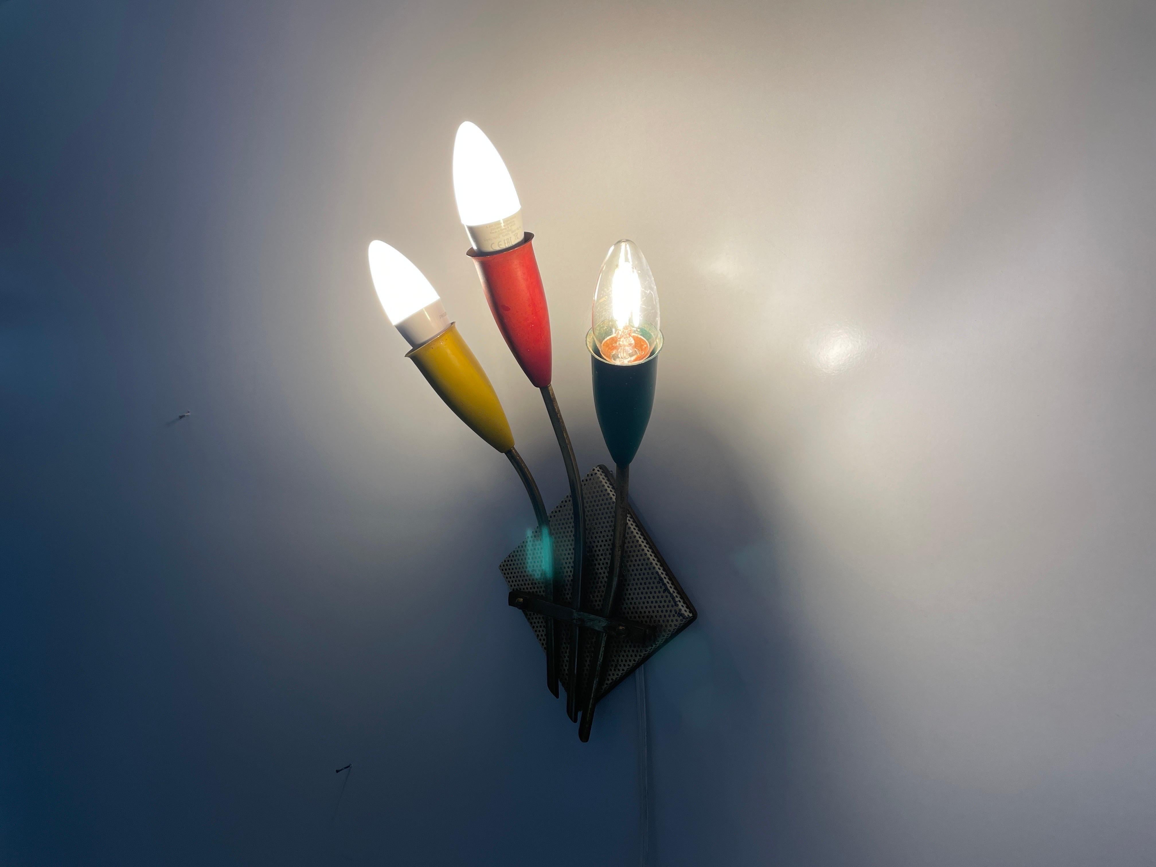 Lampada da parete Sputnik a 3 teste, giallo, rosso e verde, anni '50, Francia in vendita 8