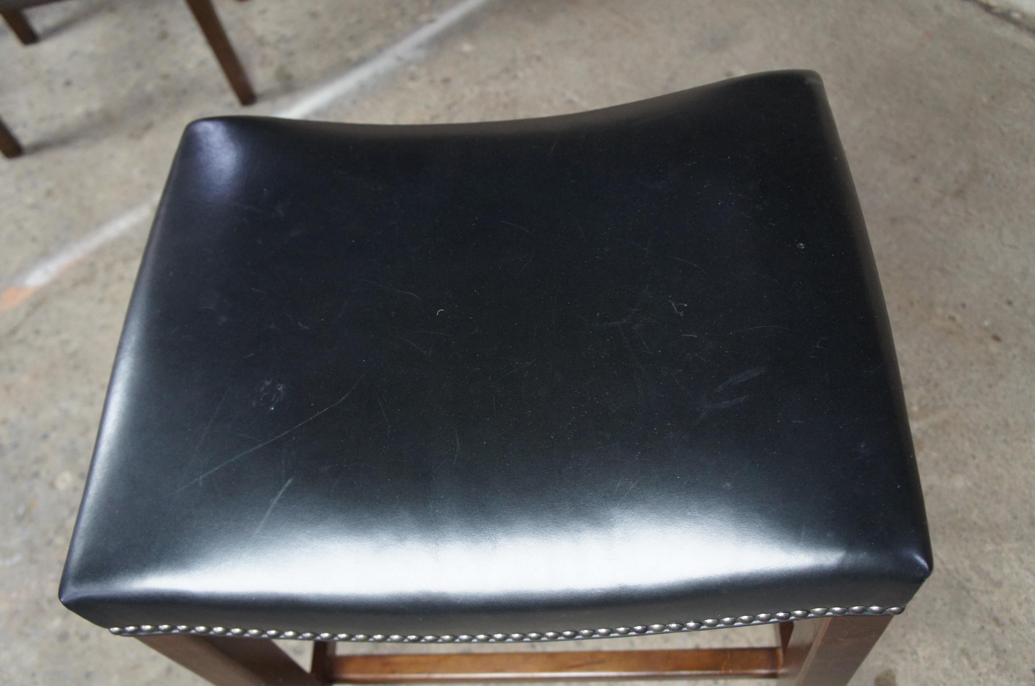 3 Hickory Chair Company Madigan Backless Bar Stools 5750-05 Dark Walnut In Good Condition In Dayton, OH