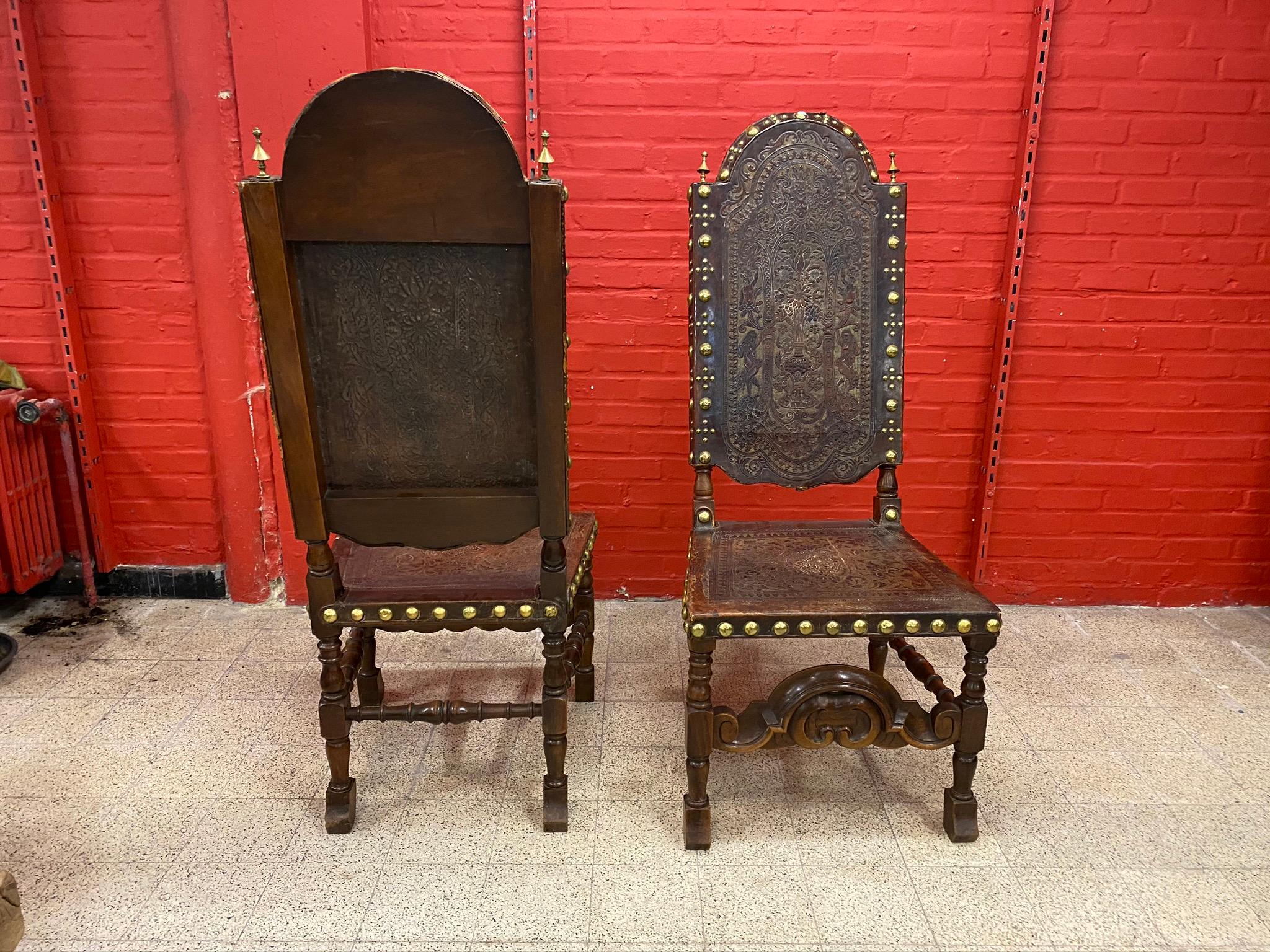3 chaises à haut dossier, garniture en cuir Cordoba avec décor amérindien, Espagne en vente 5