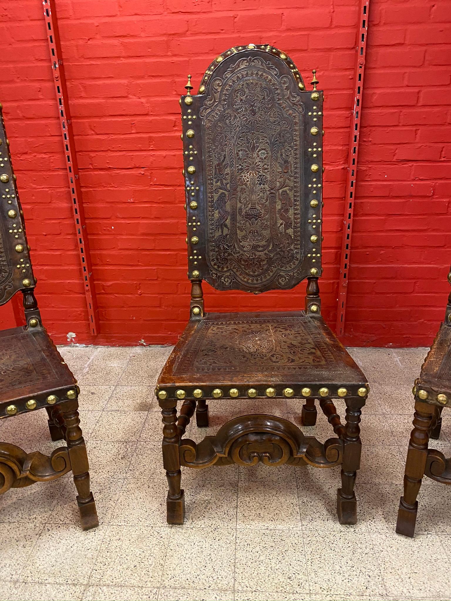 3 chaises à haut dossier, garniture en cuir Cordoba avec décor amérindien, Espagne en vente 7