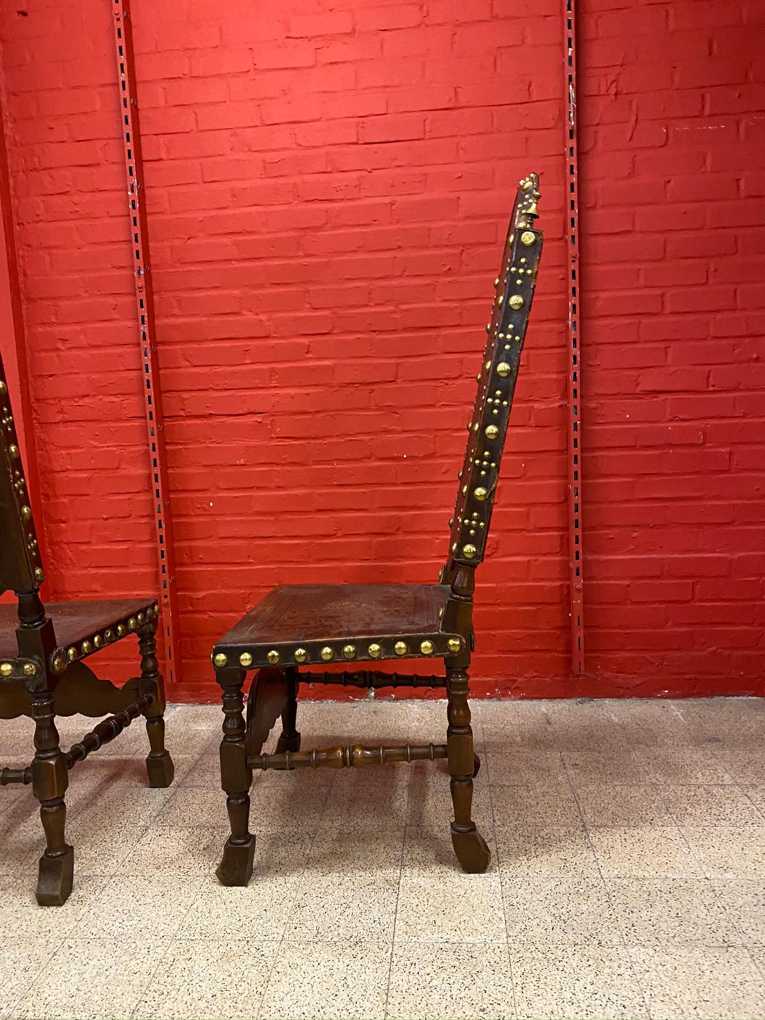 3 chaises à haut dossier, garniture en cuir Cordoba avec décor amérindien, Espagne en vente 9