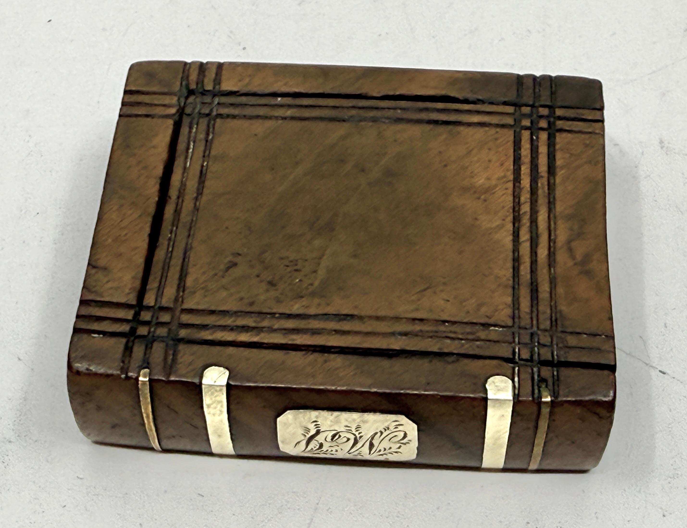 3 Horn, Wood and Silver Match Safes or Trinket Boxes For Sale 6