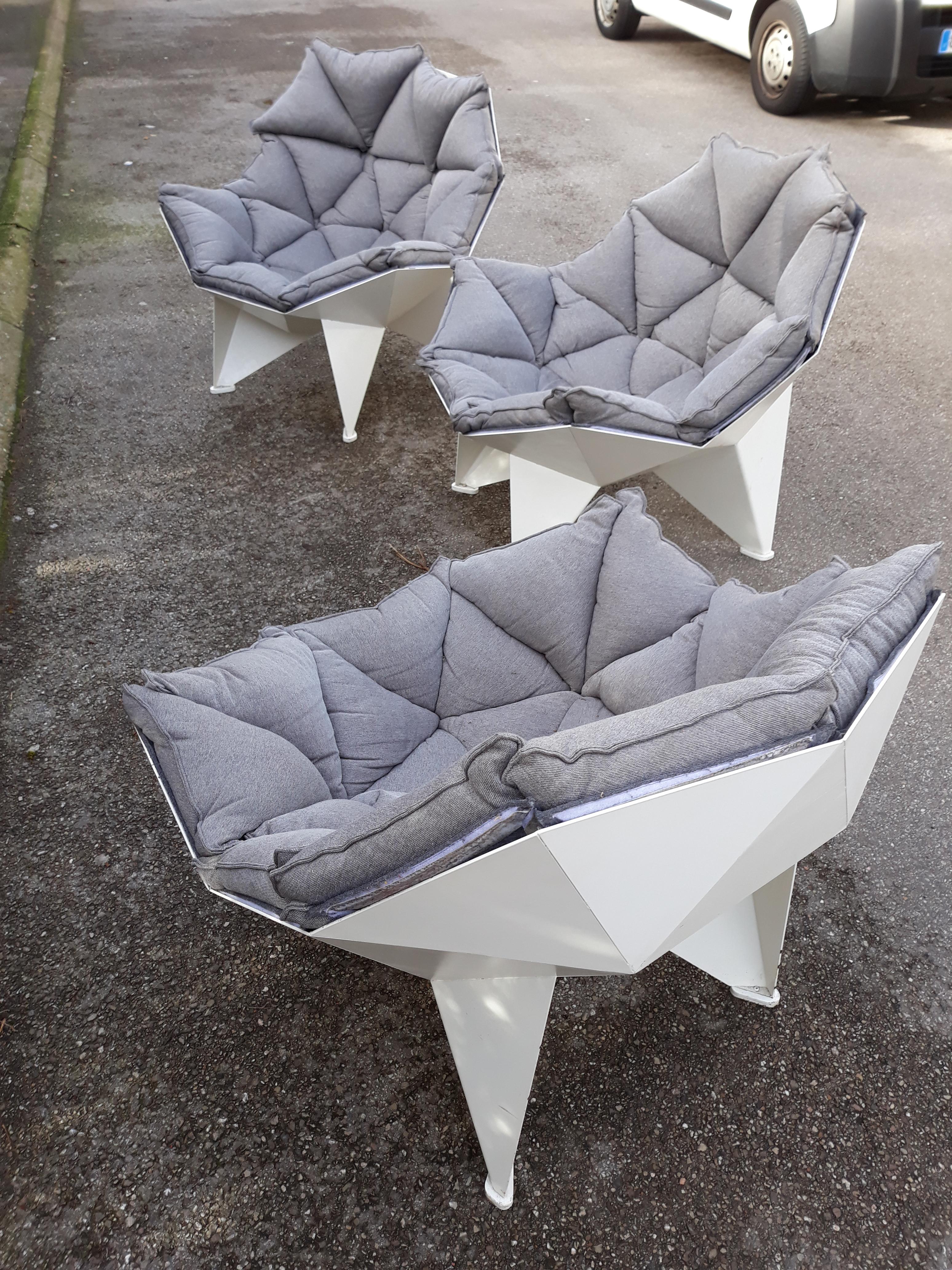 3 Large Original Armchairs in Lacquered Metal Structure, circa 1970-1980 For Sale 9