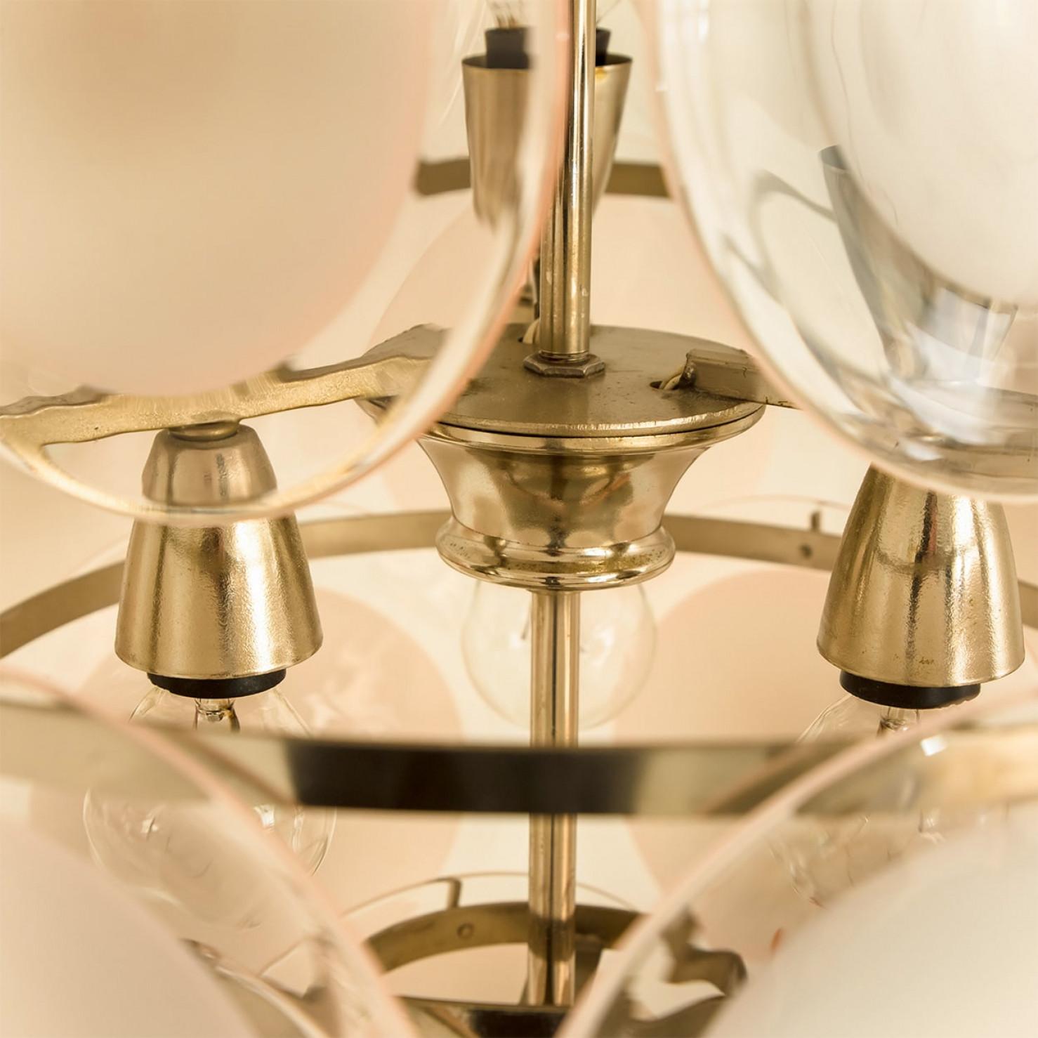 Araña de 3 capas de cristal de Murano y latón al estilo de Vistosi, Italia en Bueno estado para la venta en Rijssen, NL