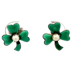 3 Blatt Kleeblatt- und Perlen-Ohrringe aus 14k Gold mit grüner Emaille