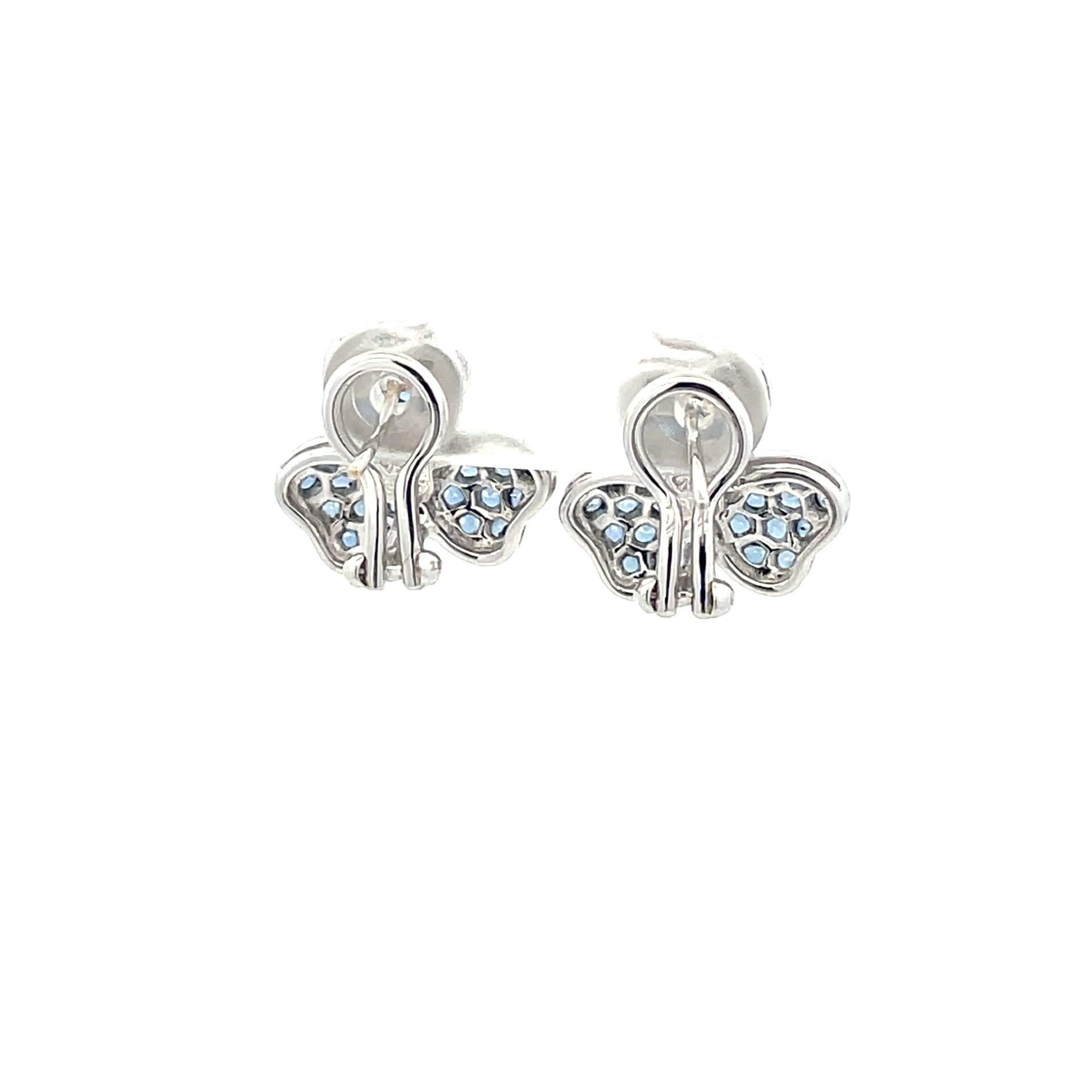 Contemporary 3 Leaf Clover Earring Set With Blue Sapphires and Diamonds 18kt White Gold For Sale