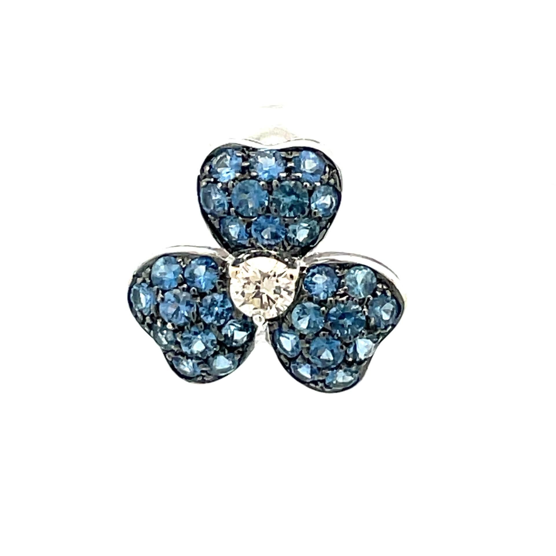 3 Leaf Clover Earring Set With Blue Sapphires and Diamonds 18kt White Gold In New Condition For Sale In Westmount, CA