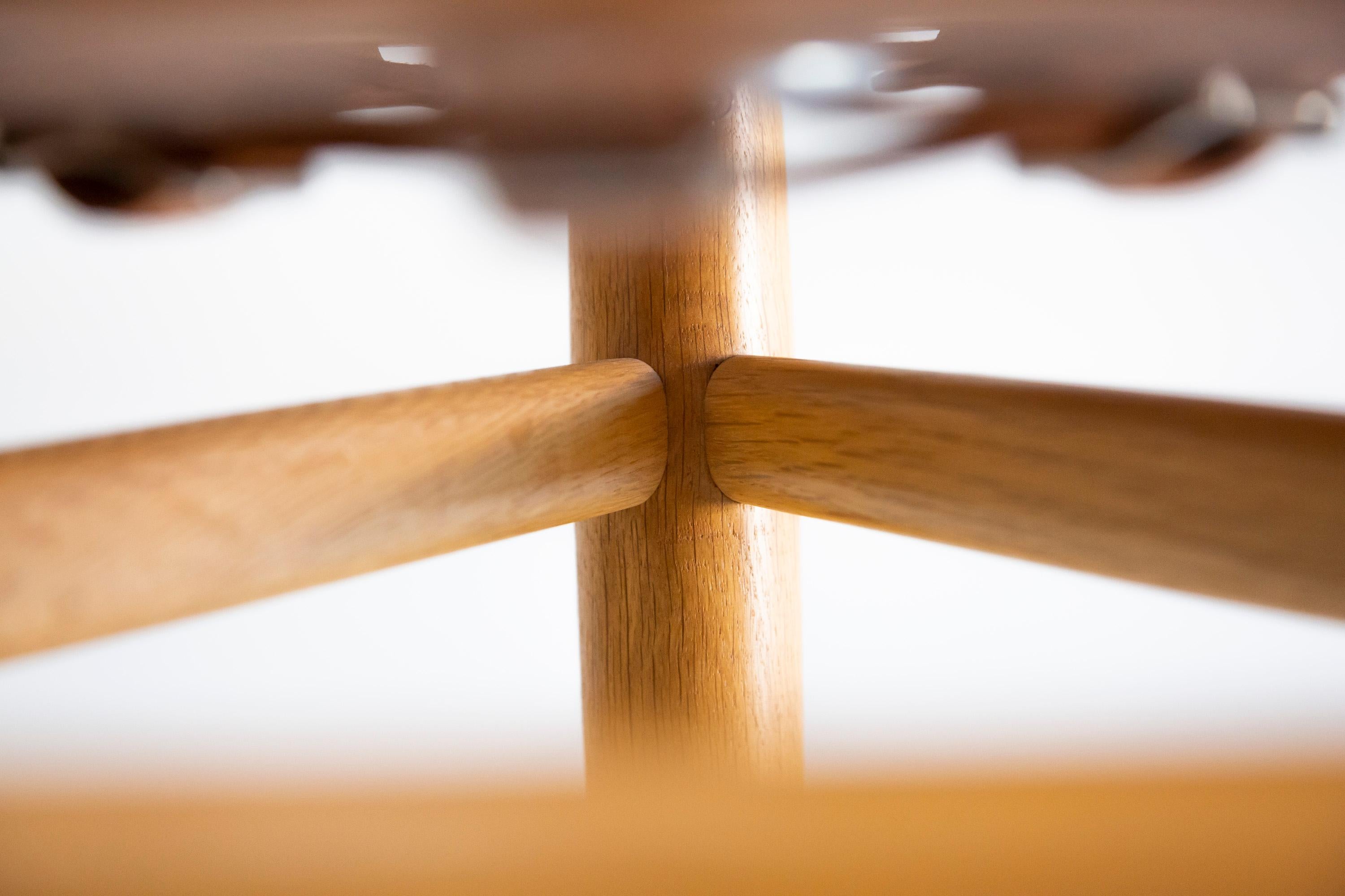 Tabouret à 3 pieds en Oak par Uno & Östen Kristiansson, Luxus - Vittsjö Suède années 60 en vente 9