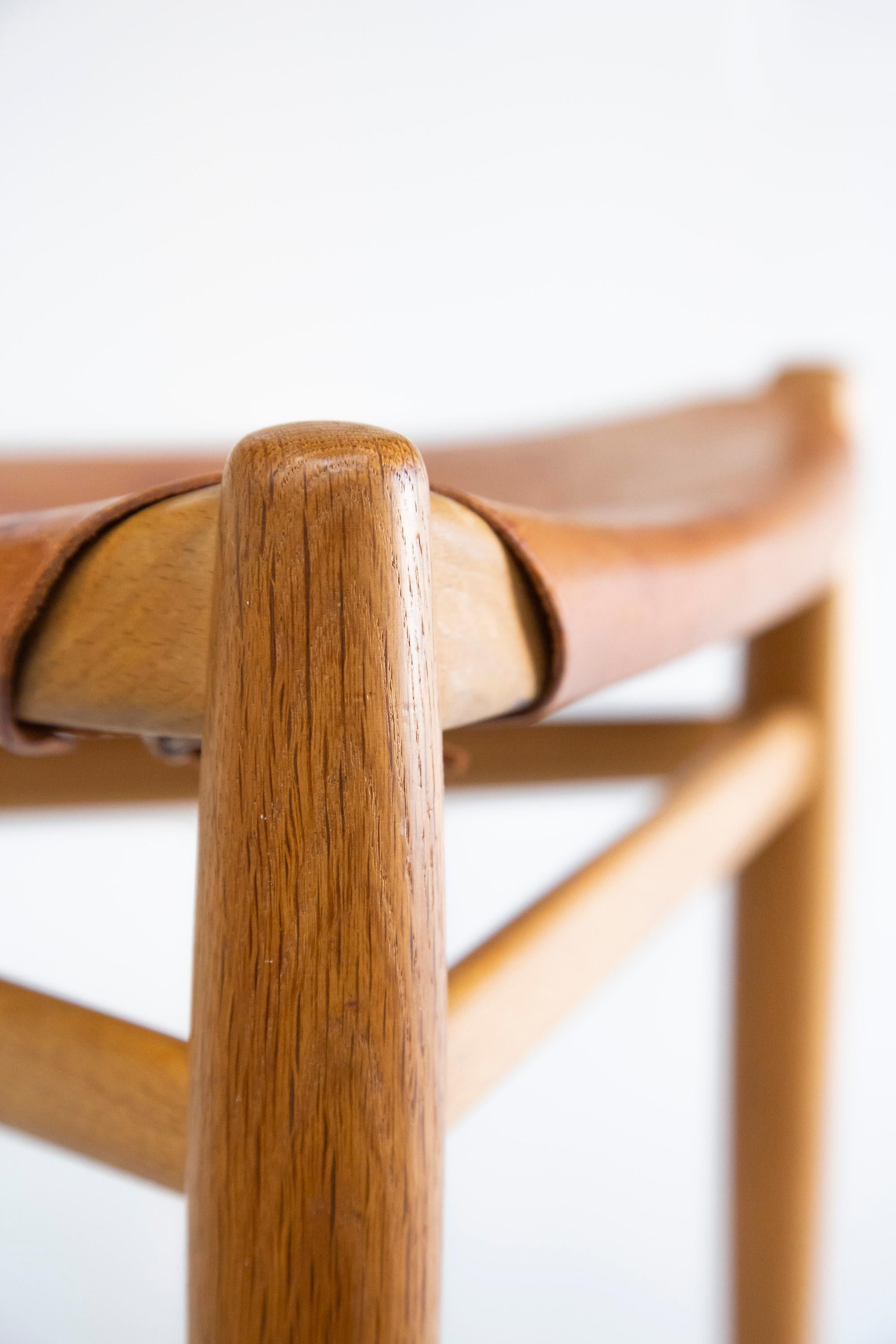 Tabouret à 3 pieds en Oak par Uno & Östen Kristiansson, Luxus - Vittsjö Suède années 60 en vente 10