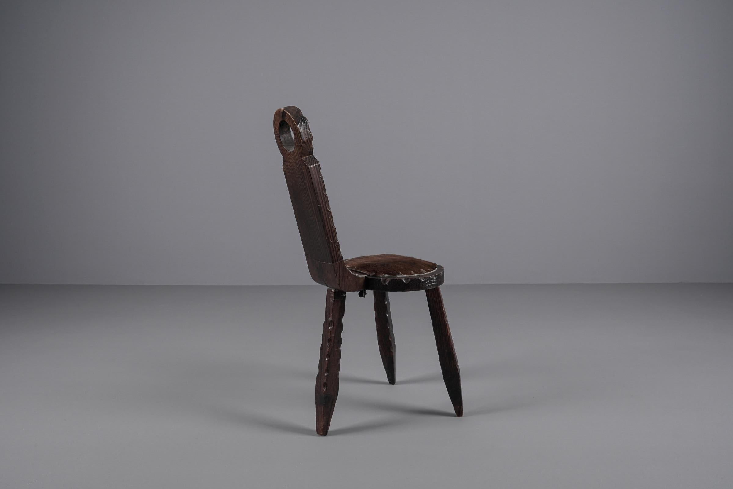 Cowhide 3-Legged Brutalist Rustic Modern Sculptured Chair, 1960s France For Sale