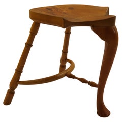 Tabouret à 3 pattes en frêne fabriqué sur mesure par Stewart Linford d