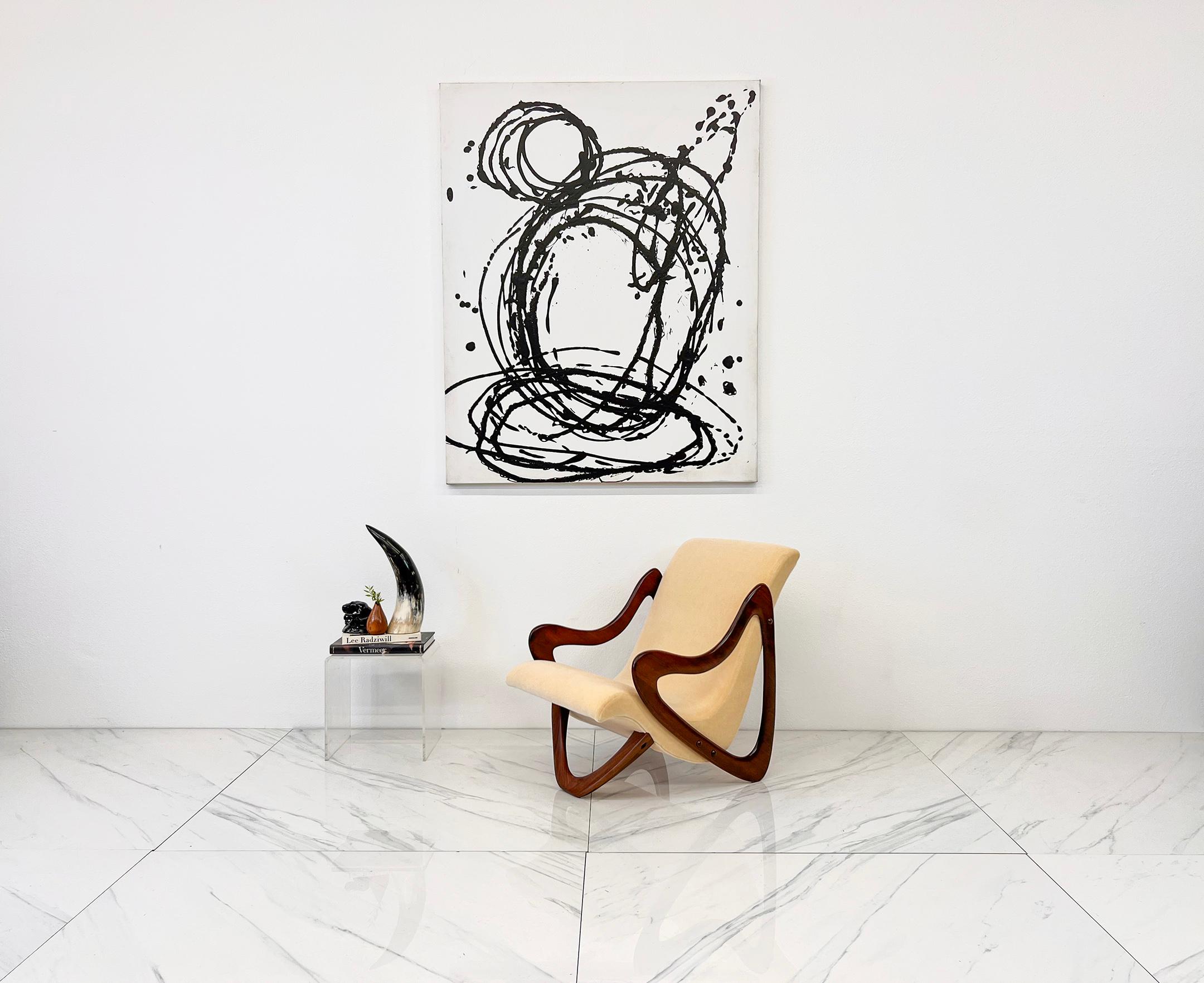 3beiniger Studio Craft-Loungesessel aus Nussbaum und Mohair mit Beinen, 1960er Jahre (Moderne der Mitte des Jahrhunderts) im Angebot