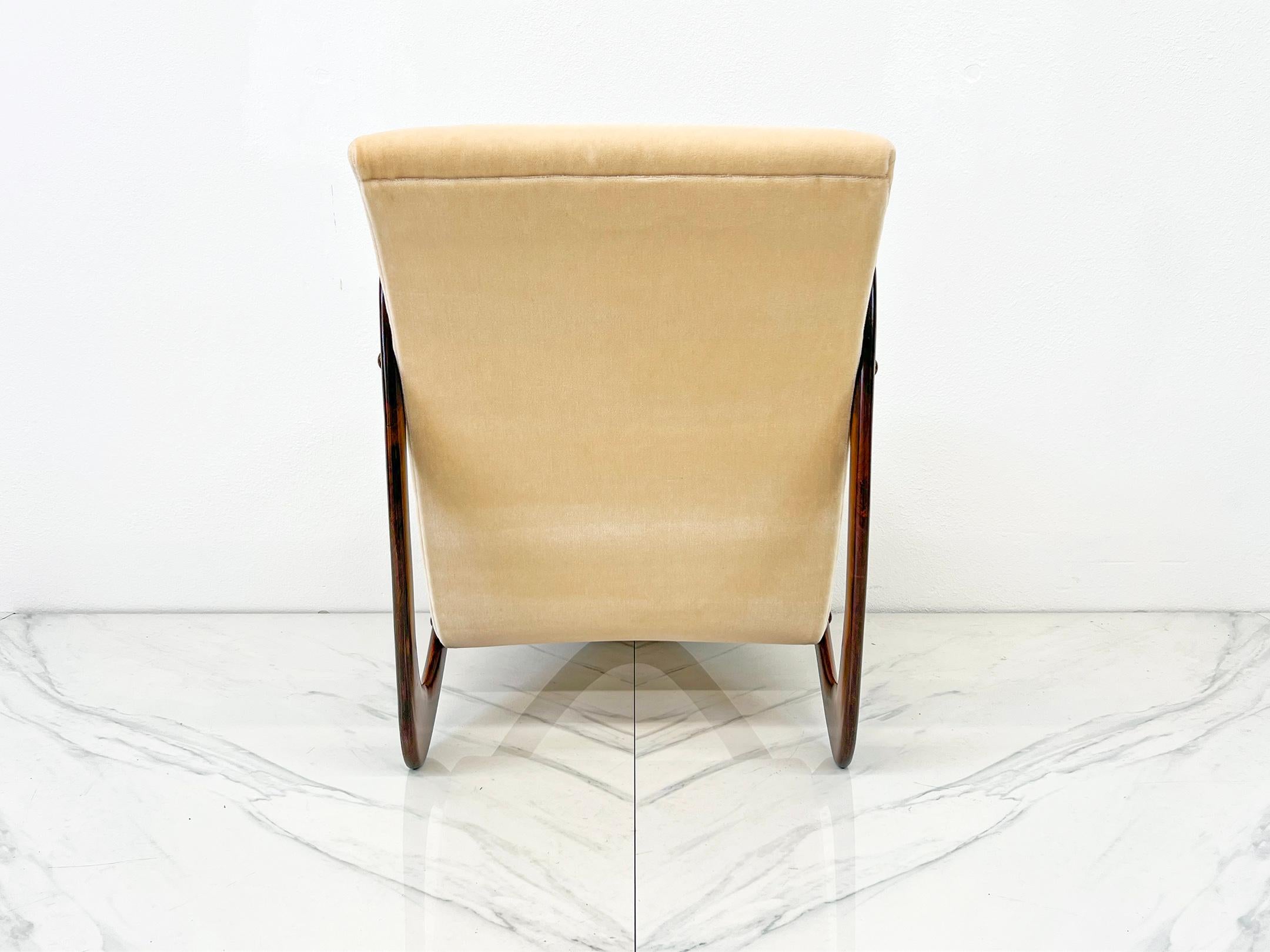 3beiniger Studio Craft-Loungesessel aus Nussbaum und Mohair mit Beinen, 1960er Jahre im Zustand „Gut“ im Angebot in Culver City, CA