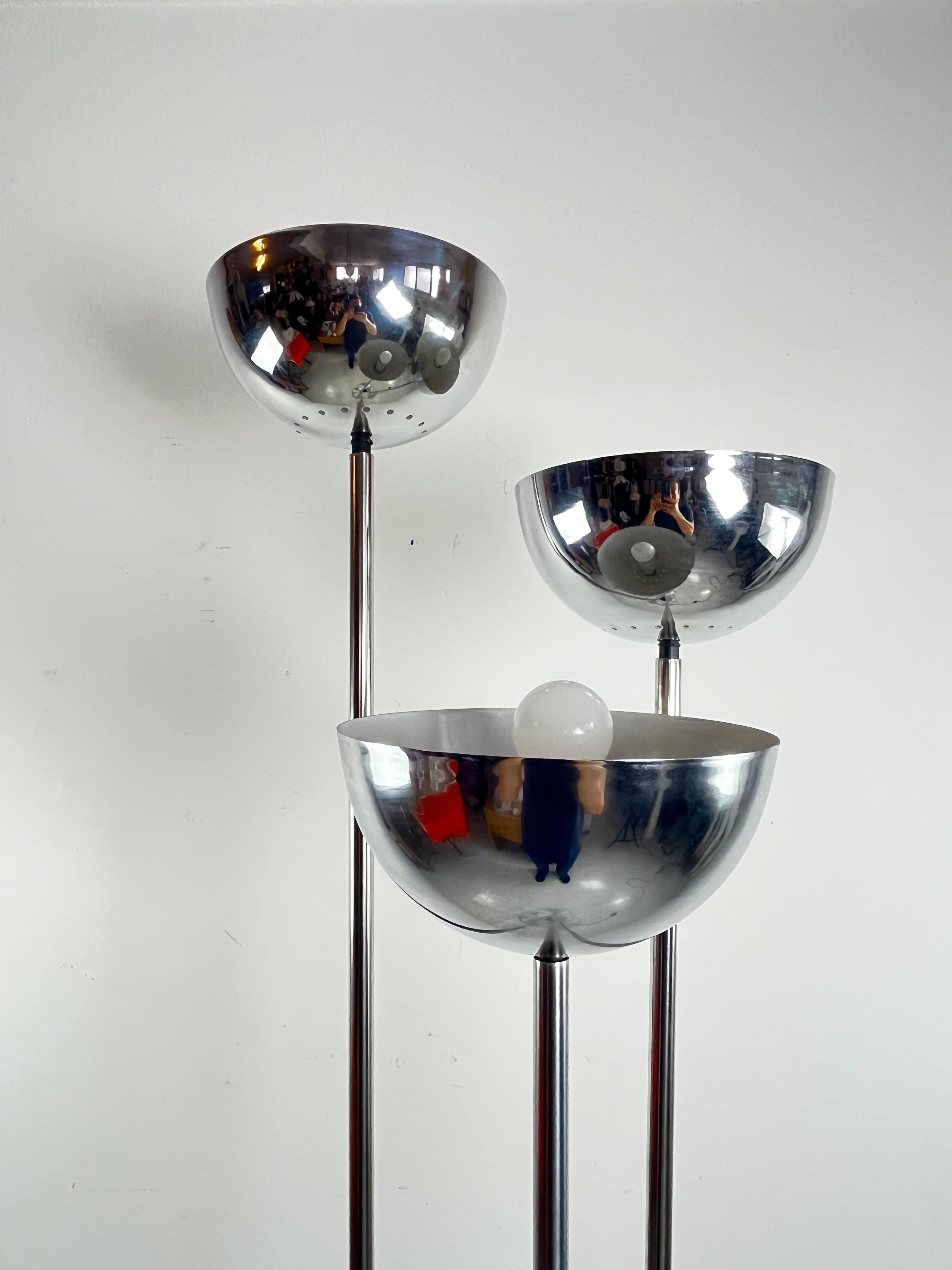 3-Light Floor Lamp Lamperti Chromed Steel Italian Design Mid-Century 1968 For Sale 1