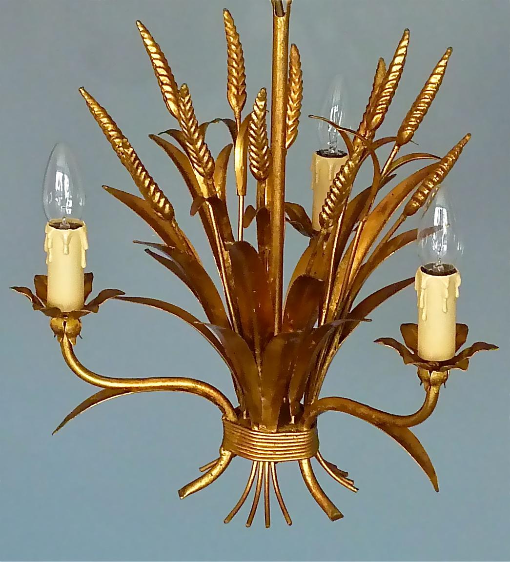 3-flammiger italienischer Blattkronleuchter aus vergoldetem Metall, Kögl, 1950er Jahre (Italienisch) im Angebot