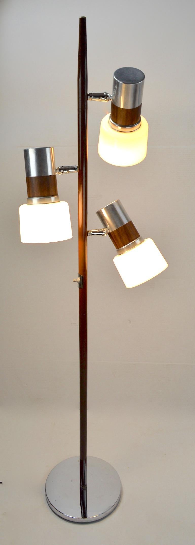 3-Light Mid Century Floor Lamp with Adjustable Shades Attributed to Thurston In Good Condition In New York, NY