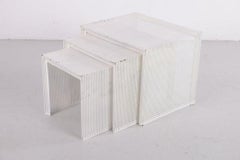 3 Mesas nido de metal Mathieu Matégot en blanco Francia 60