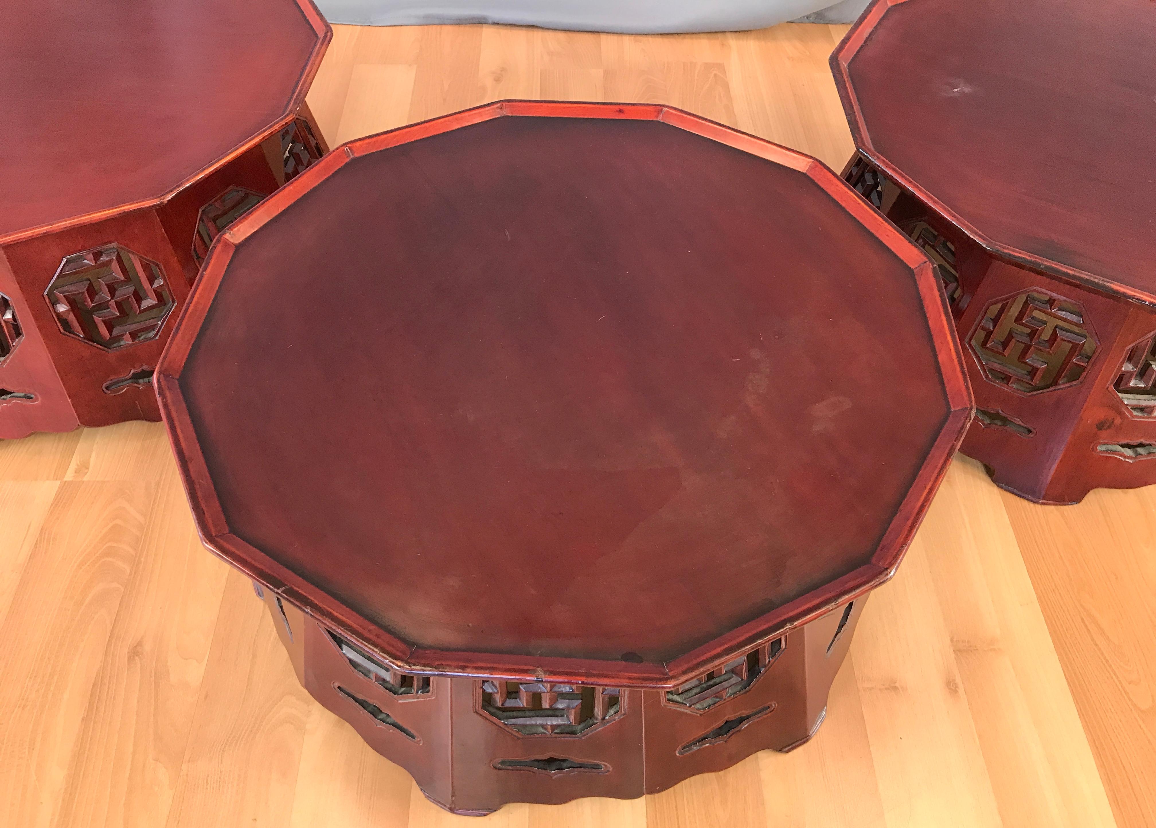 Early 20th Century Meiji Period Red Lacquer Octagon Low Table or Plant Stand, 3 Available For Sale