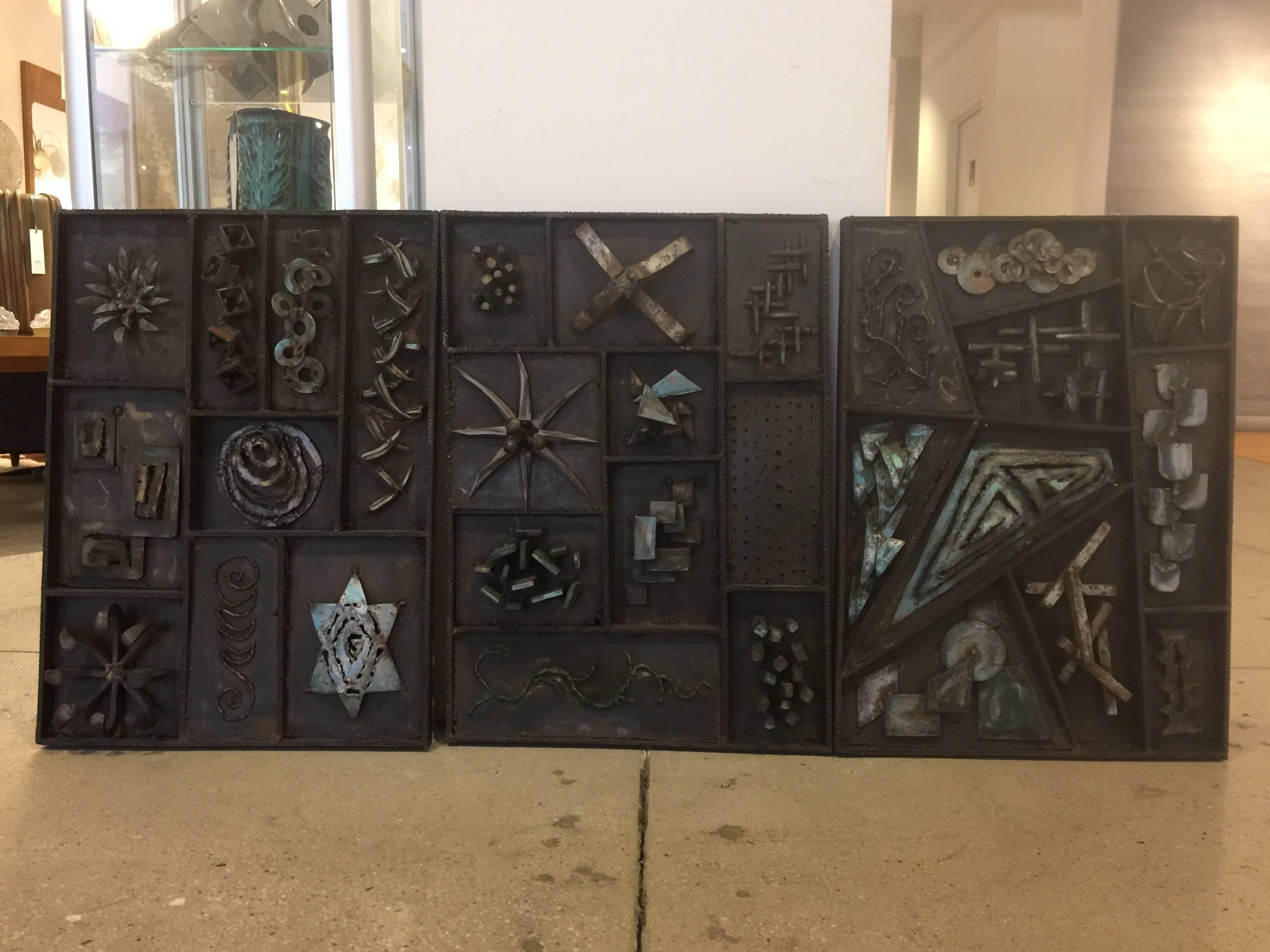 Three Metal Wall Plaques in Style on Evans In Good Condition For Sale In North Miami, FL