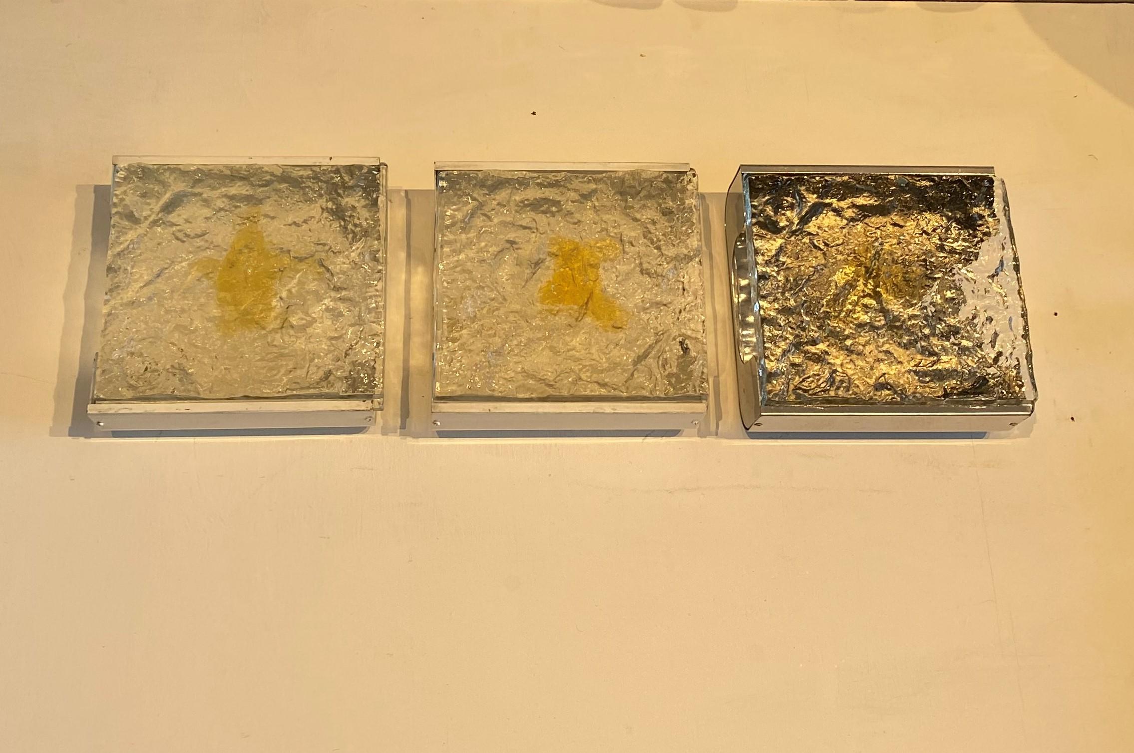 3 Mid-Century Modern Murano Glass Sconces by Venini, circa 1960 For Sale 1