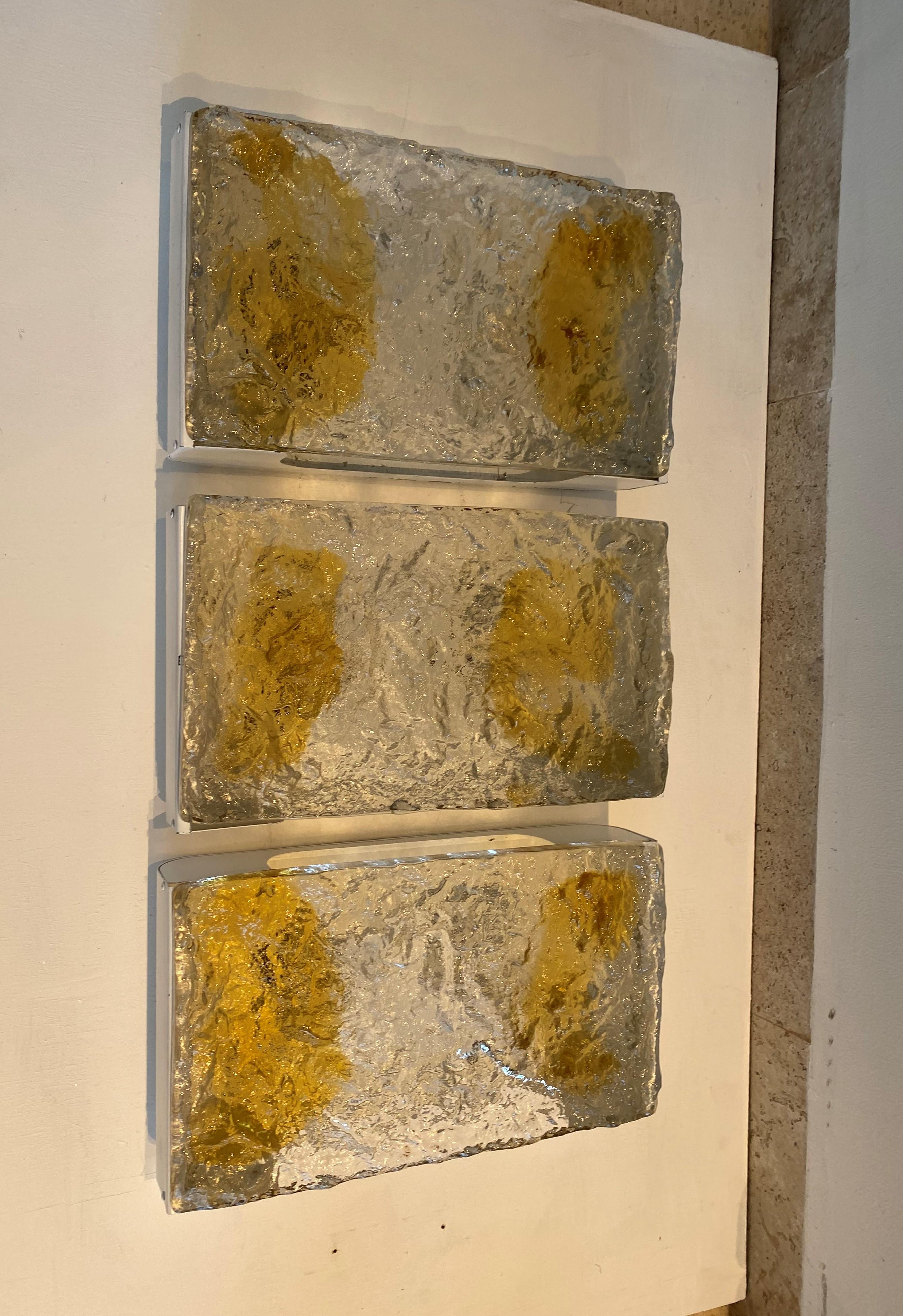 3 Mid-Century Modern Murano Glass Sconces Signed by Venini, circa 1960 In Good Condition For Sale In Merida, Yucatan