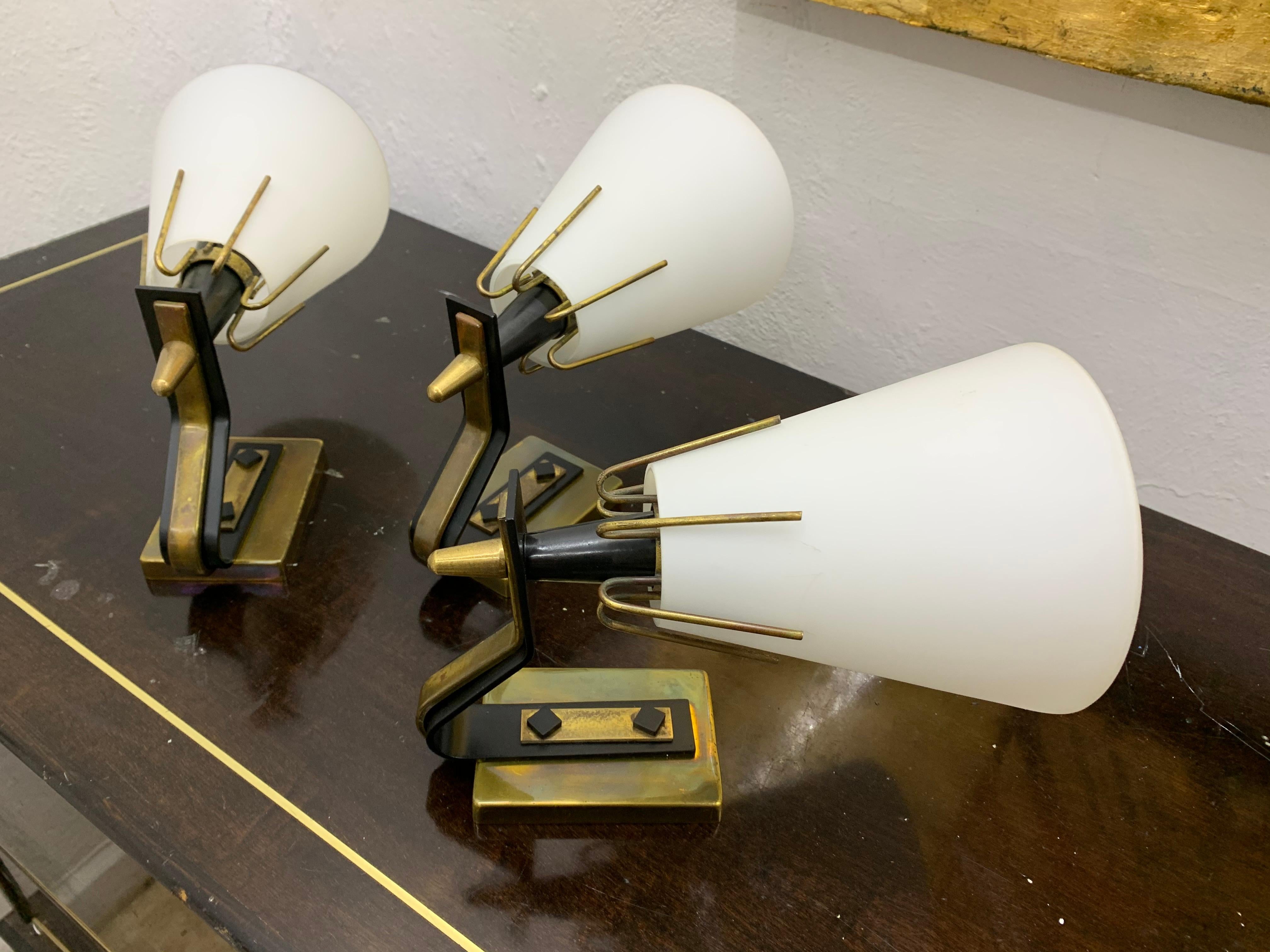 Italian Mid-Century Modern Sconce Attributed to Stilnovo, Italy, circa 1950 For Sale