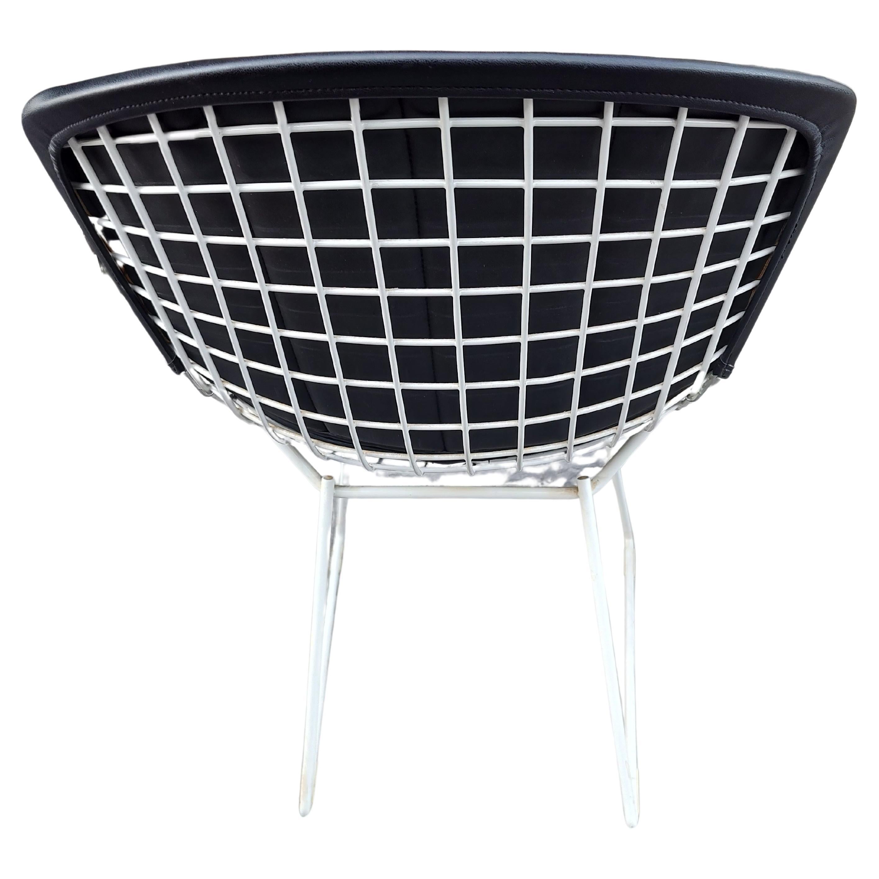 Américain 3 chaises d'appoint en fil métallique, de style moderne du milieu du siècle dernier, créées par Harry Bertoia pour Knoll Int. en vente
