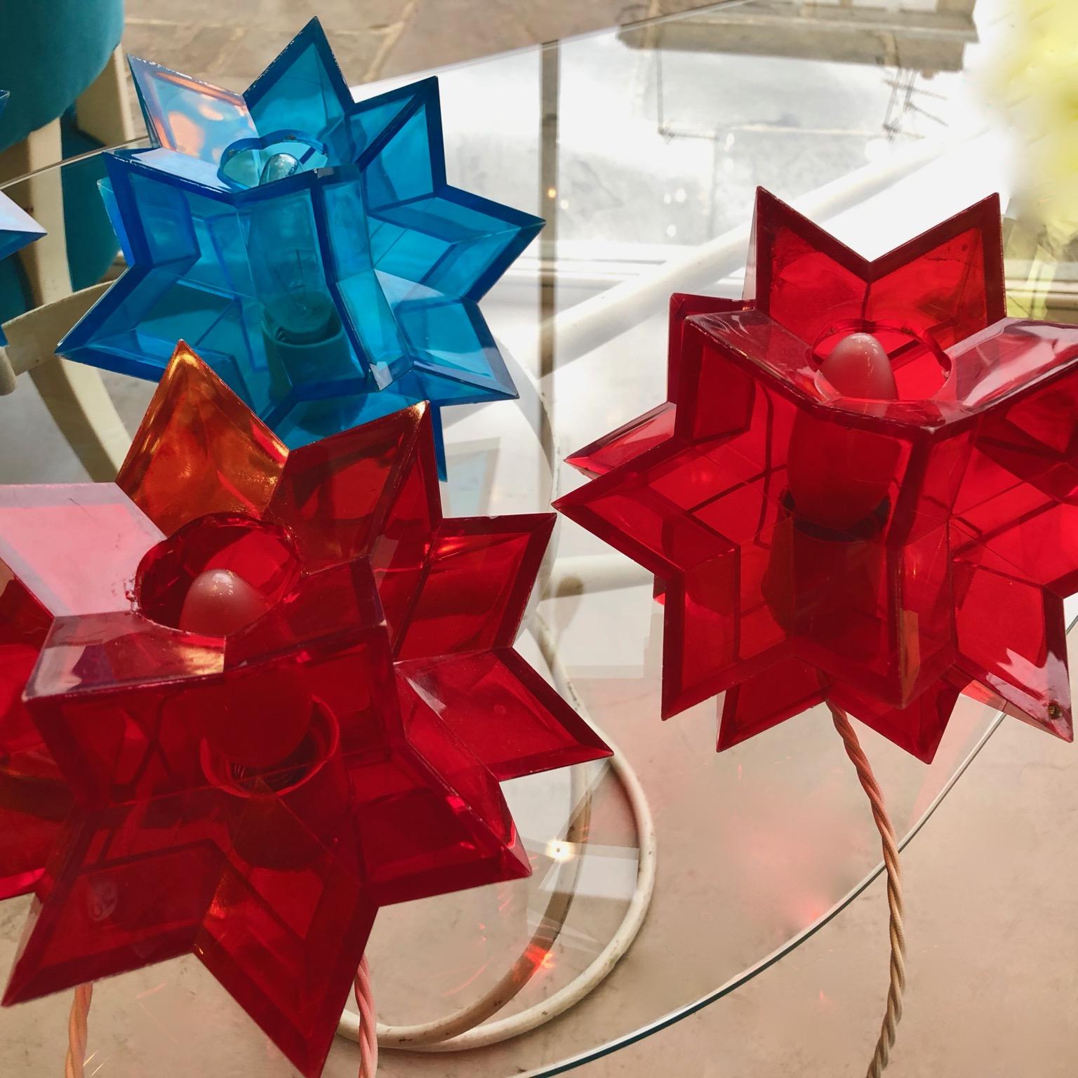 Acrylic Mid-century Italian red acrylic perspex star shaped floor or table Lamps For Sale