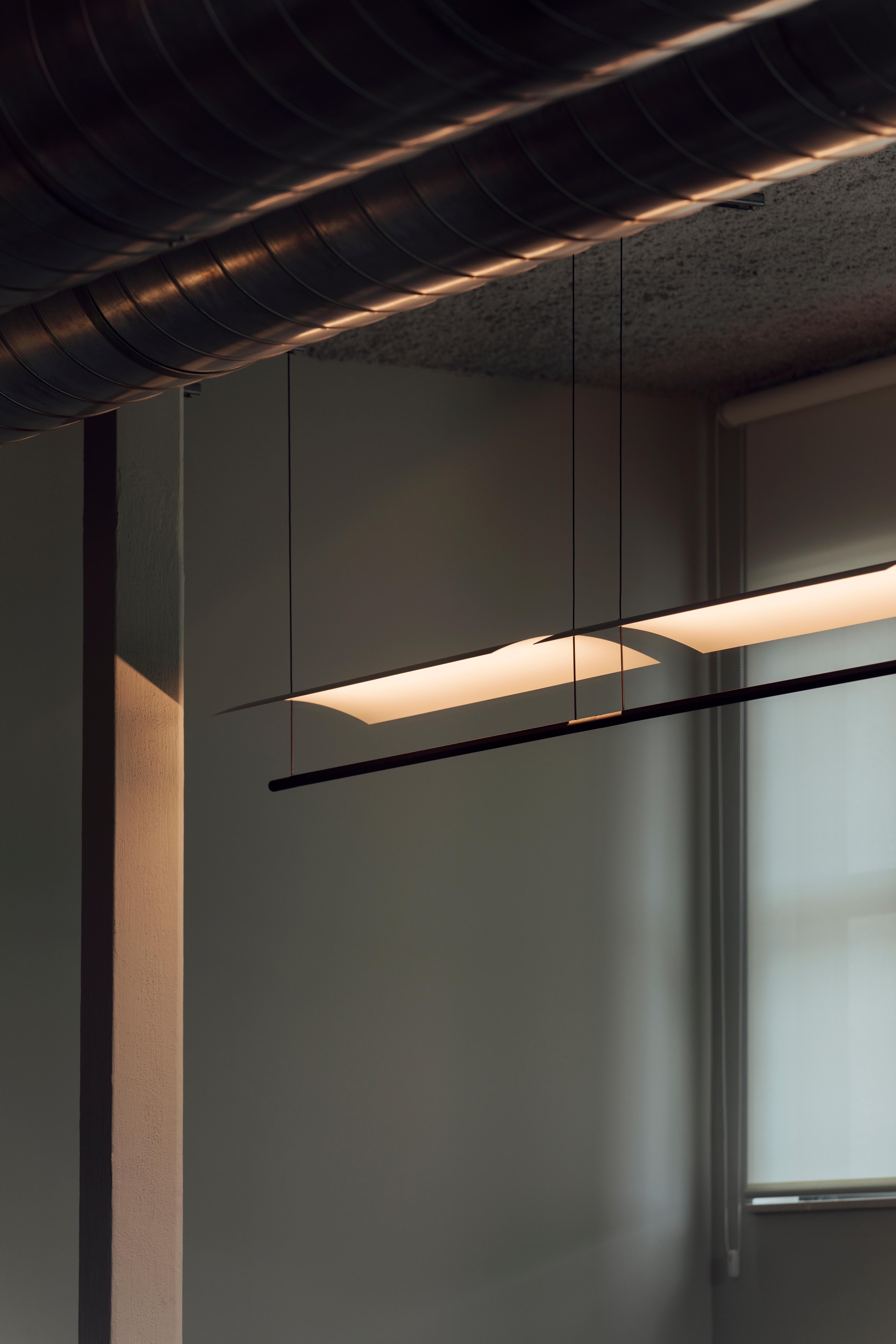 Modern Sistema Lámina 85 Sculptural Contemporary Art Pendant Lamp by Antoni Arola For Sale
