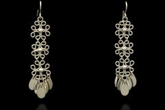 3 motif earrings