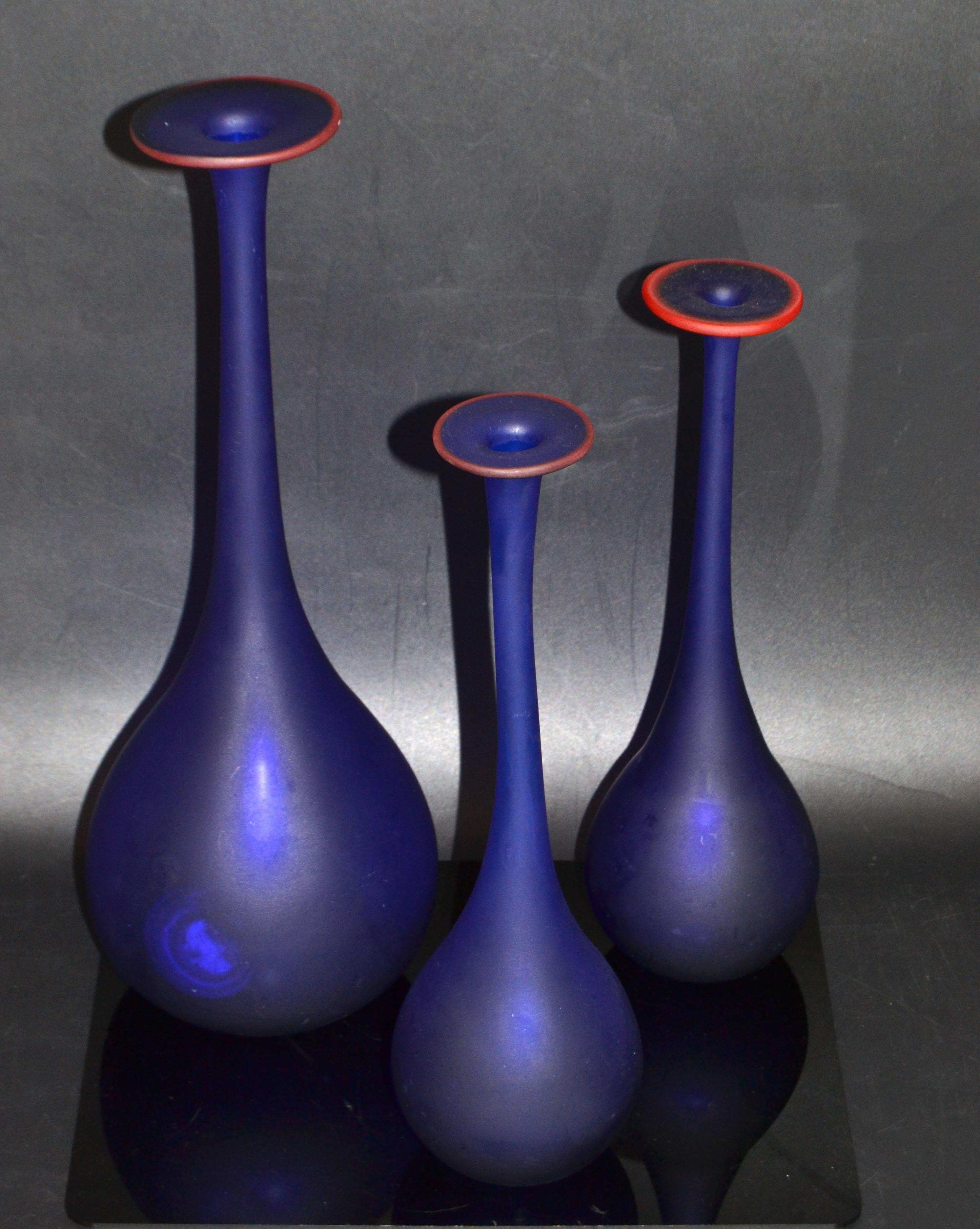 20th Century 3 Nesting Vases Moretti Style Translucent Blue & Red Satin Glass Bud Vases Italy For Sale