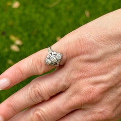 3 Alter europäischer Diamantring im Pinky-Schliff.